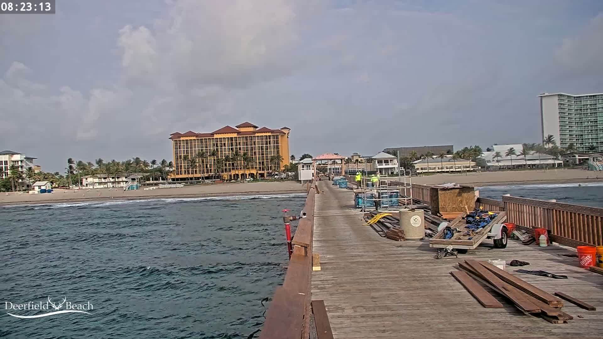 Deerfield Beach City Fishing Pier Live Cam - Deerfield Beach, Broward, Florida, USA