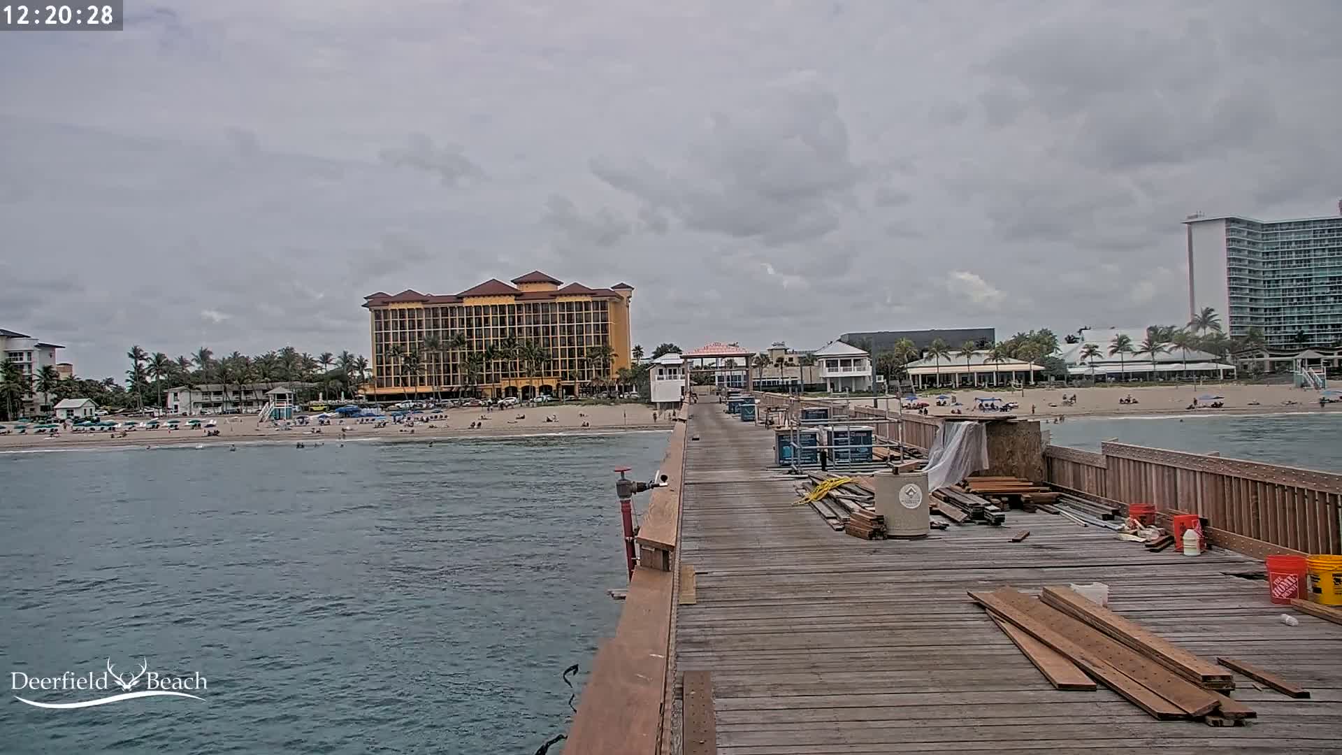 Deerfield Beach City Fishing Pier Live Cam - Deerfield Beach, Broward, Florida, USA
