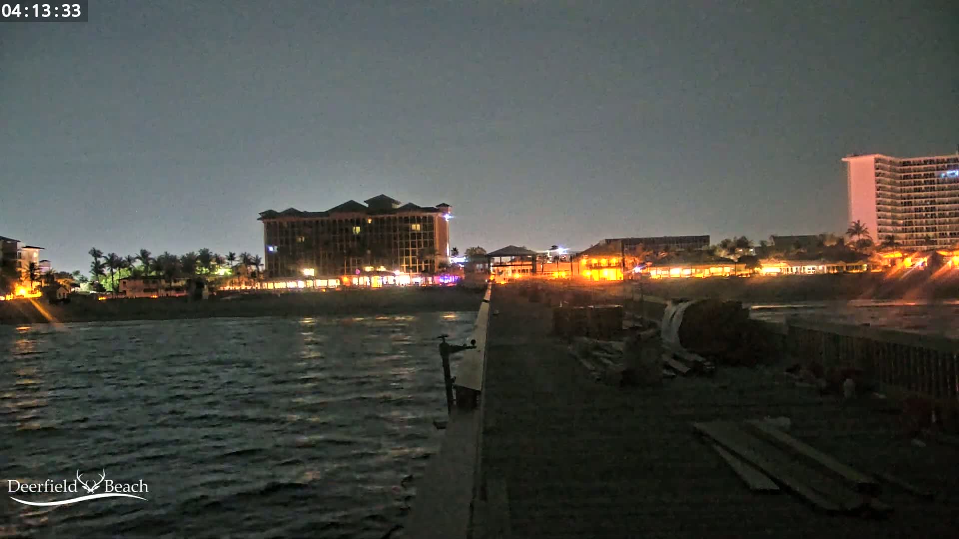 Deerfield Beach City Fishing Pier Live Cam - Deerfield Beach, Broward, Florida, USA