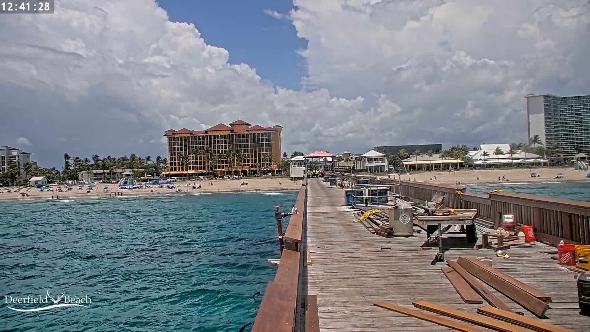 Deerfield Beach City Fishing Pier Live Cam - Deerfield Beach, Broward, Florida, USA
