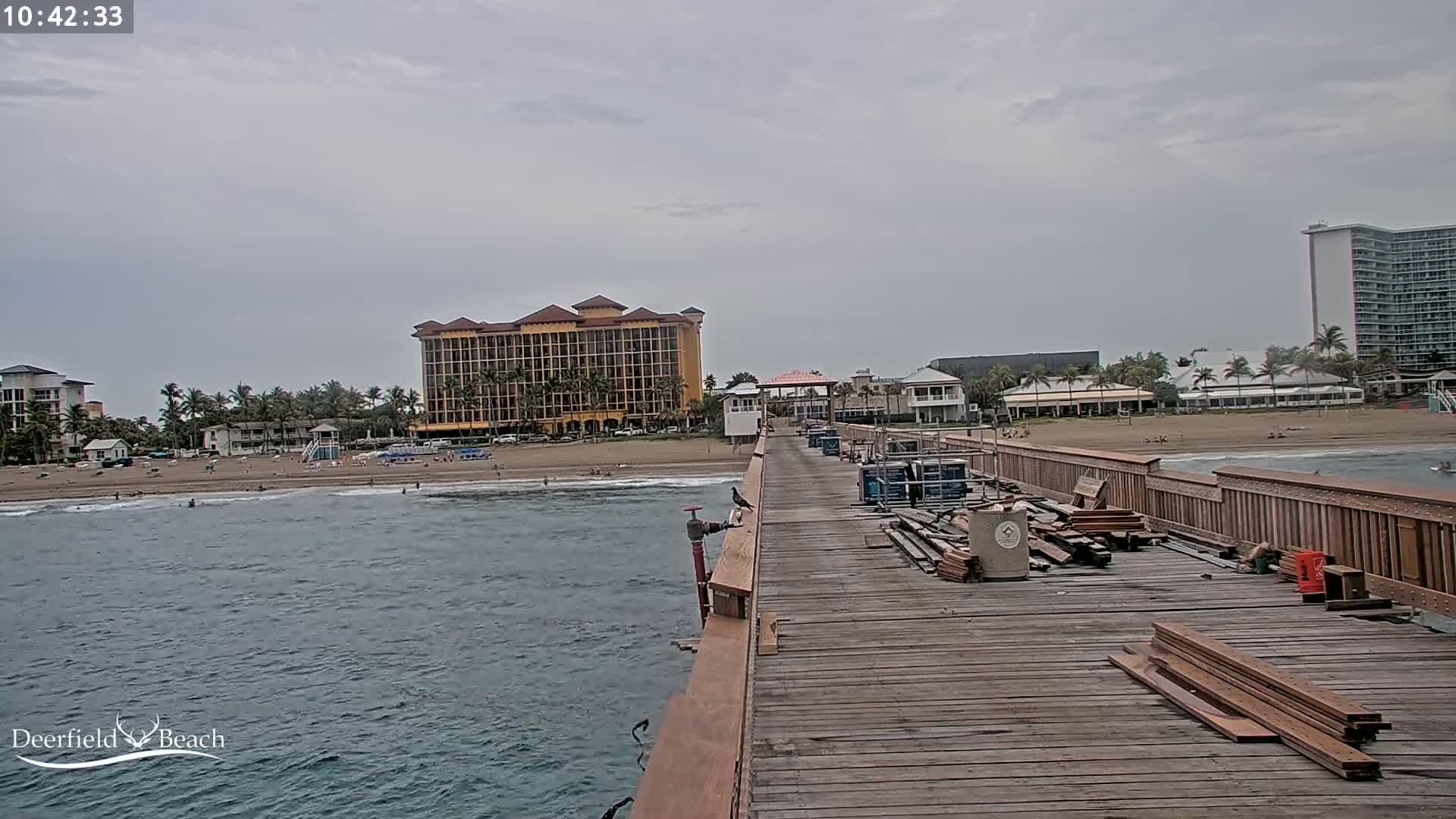 Deerfield Beach City Fishing Pier Live Cam - Deerfield Beach, Broward, Florida, USA
