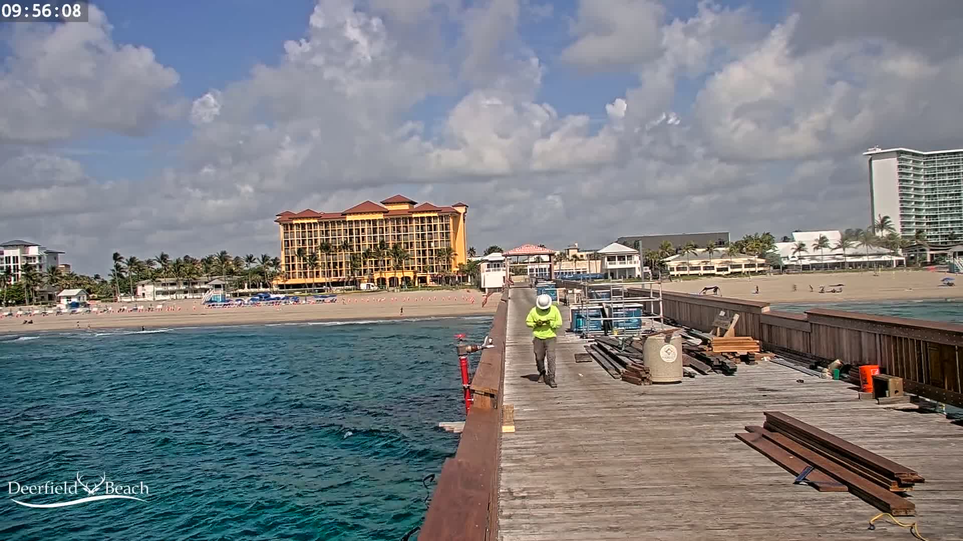 Deerfield Beach City Fishing Pier Live Cam - Deerfield Beach, Broward, Florida, USA