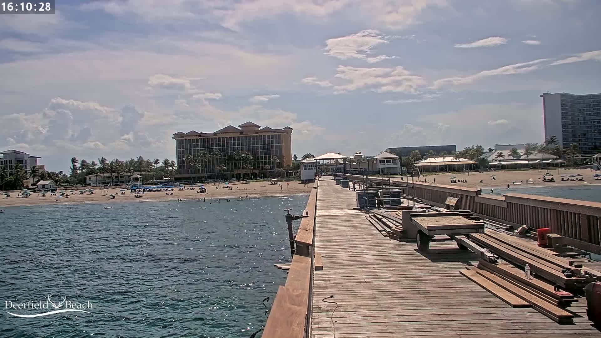 Deerfield Beach City Fishing Pier Live Cam - Deerfield Beach, Broward, Florida, USA