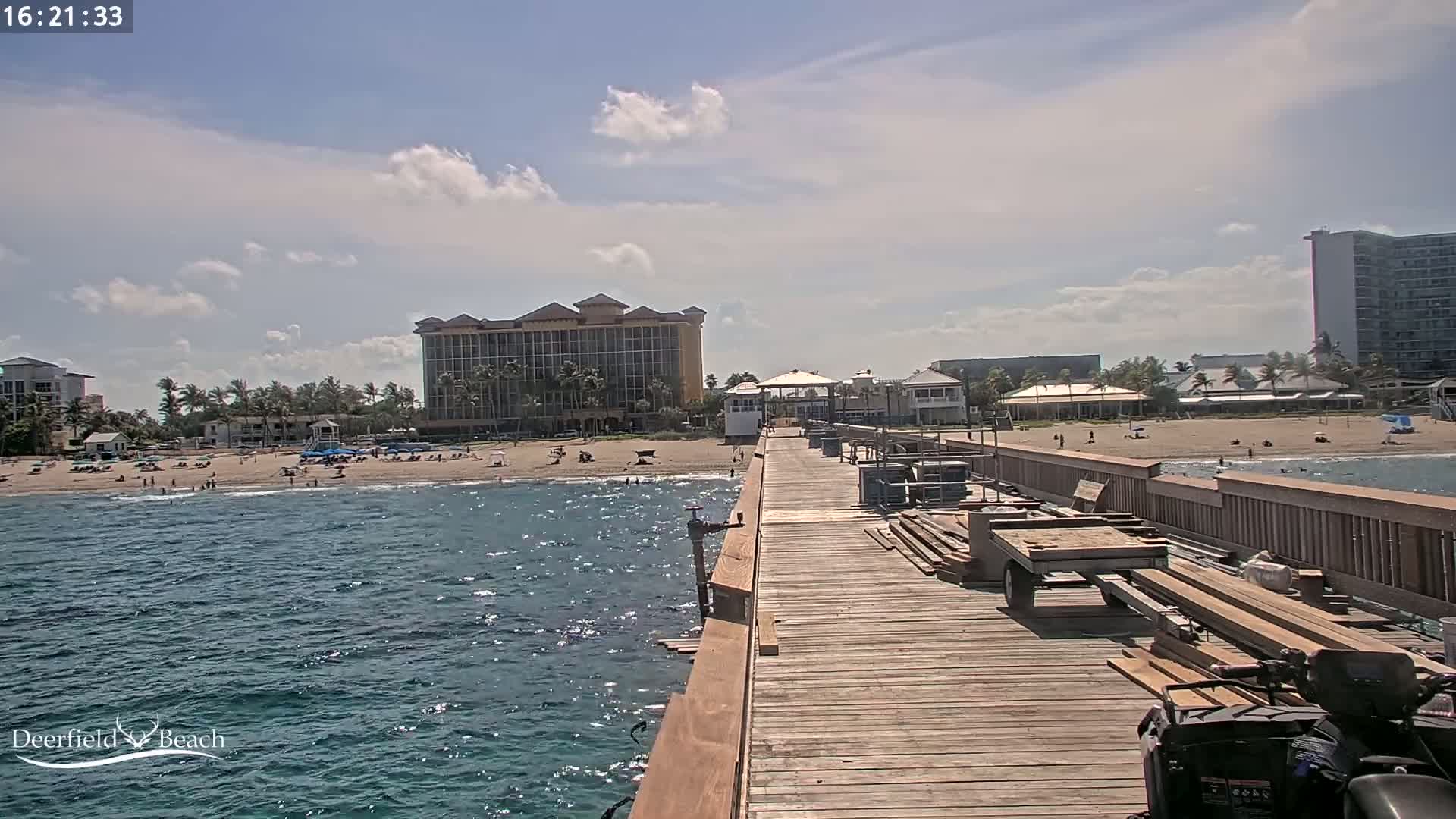 Deerfield Beach City Fishing Pier Live Cam - Deerfield Beach, Broward, Florida, USA