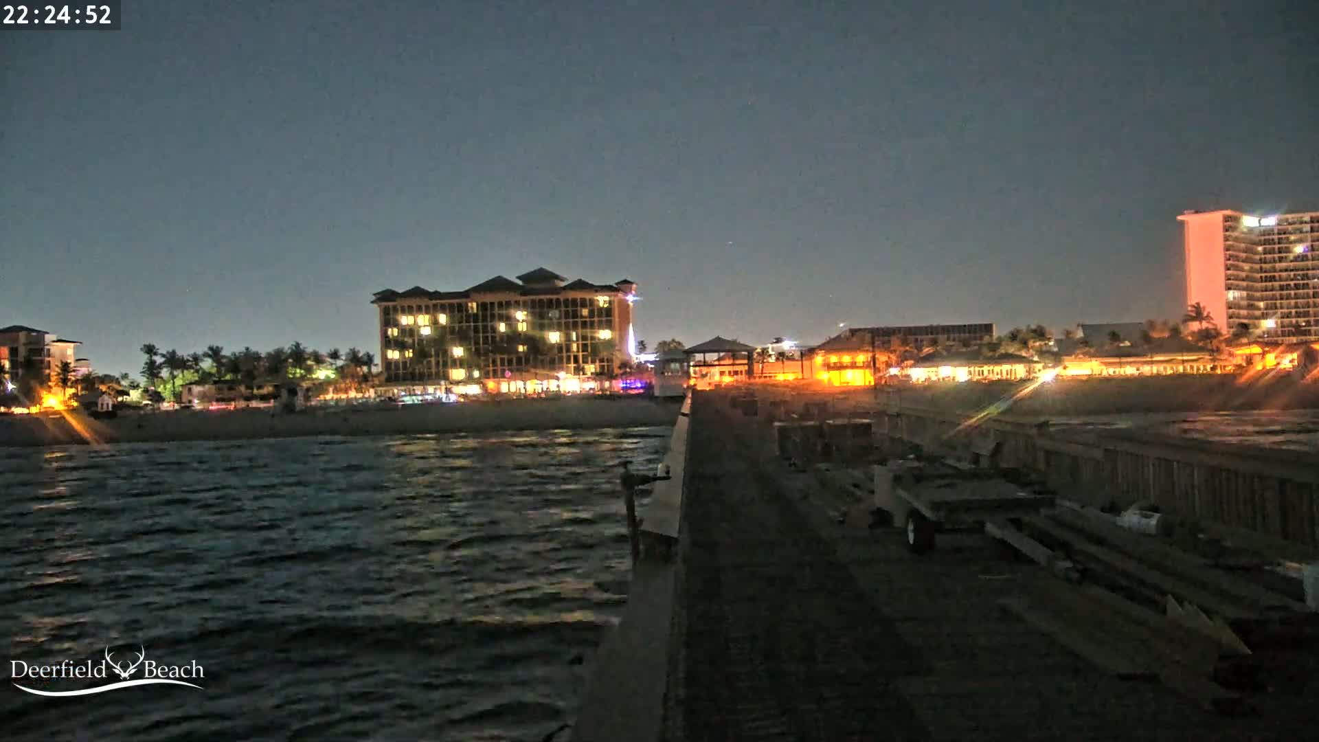 Deerfield Beach City Fishing Pier Live Cam - Deerfield Beach, Broward, Florida, USA