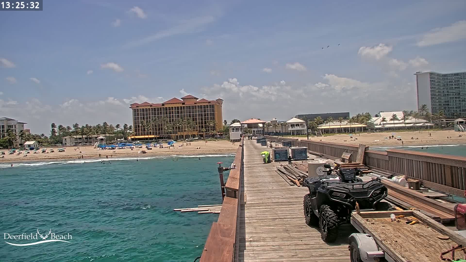Deerfield Beach City Fishing Pier Live Cam - Deerfield Beach, Broward, Florida, USA