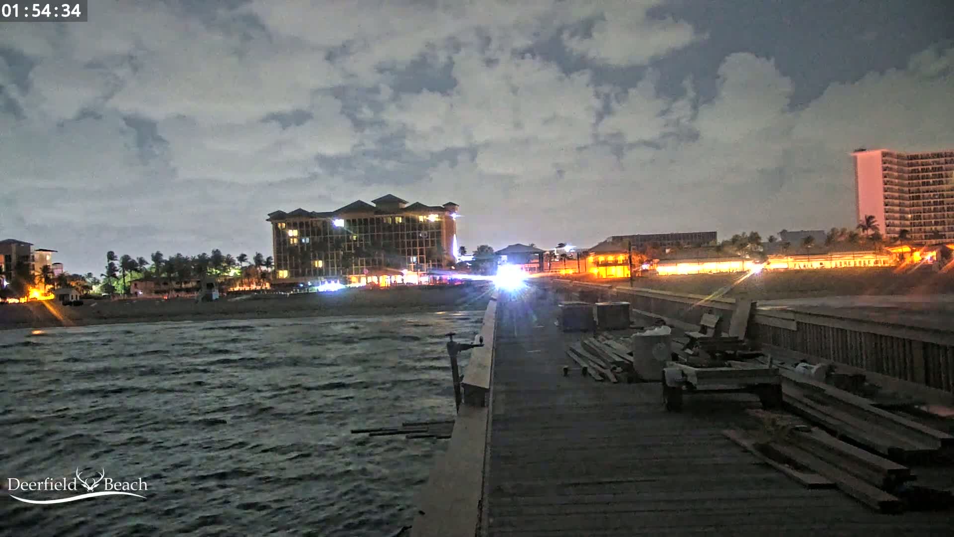 Deerfield Beach City Fishing Pier Live Cam - Deerfield Beach, Broward, Florida, USA