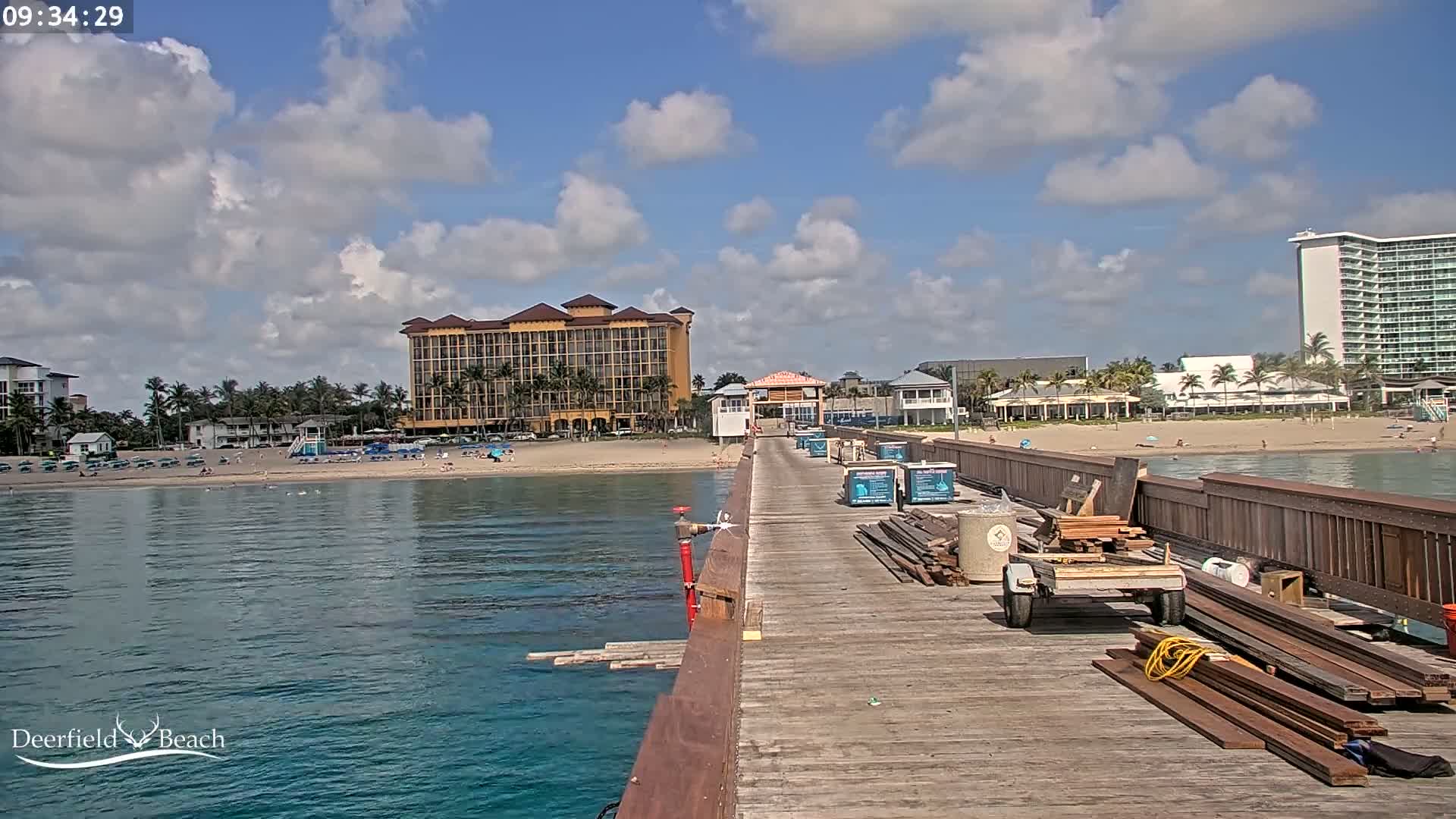 Deerfield Beach City Fishing Pier Live Cam - Deerfield Beach, Broward, Florida, USA