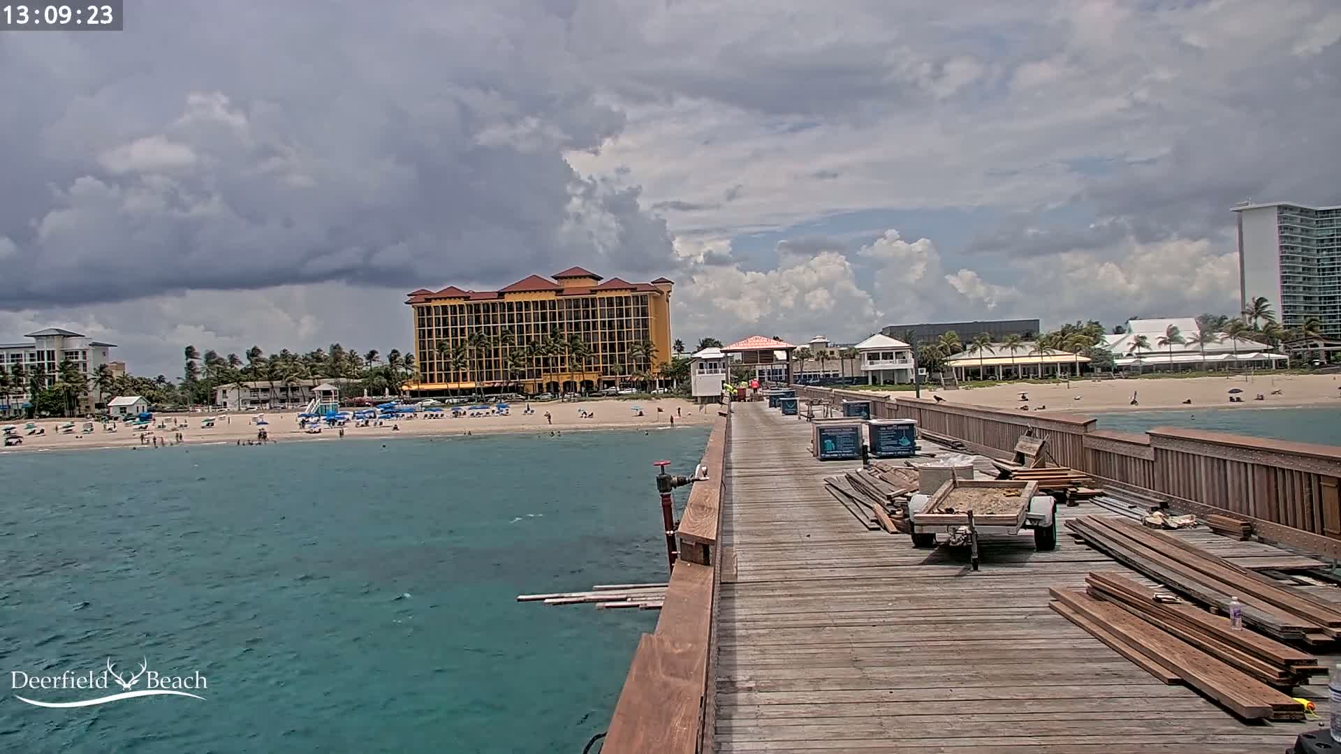 Deerfield Beach City Fishing Pier Live Cam - Deerfield Beach, Broward, Florida, USA