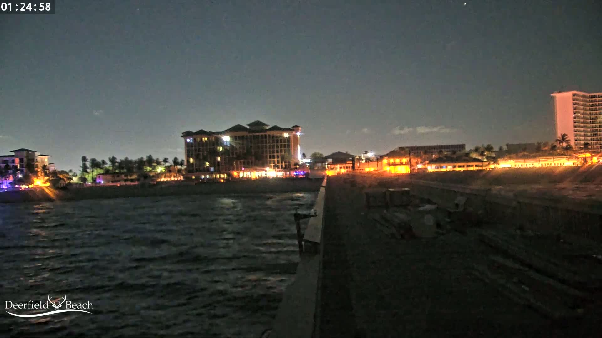 Deerfield Beach City Fishing Pier Live Cam - Deerfield Beach, Broward, Florida, USA