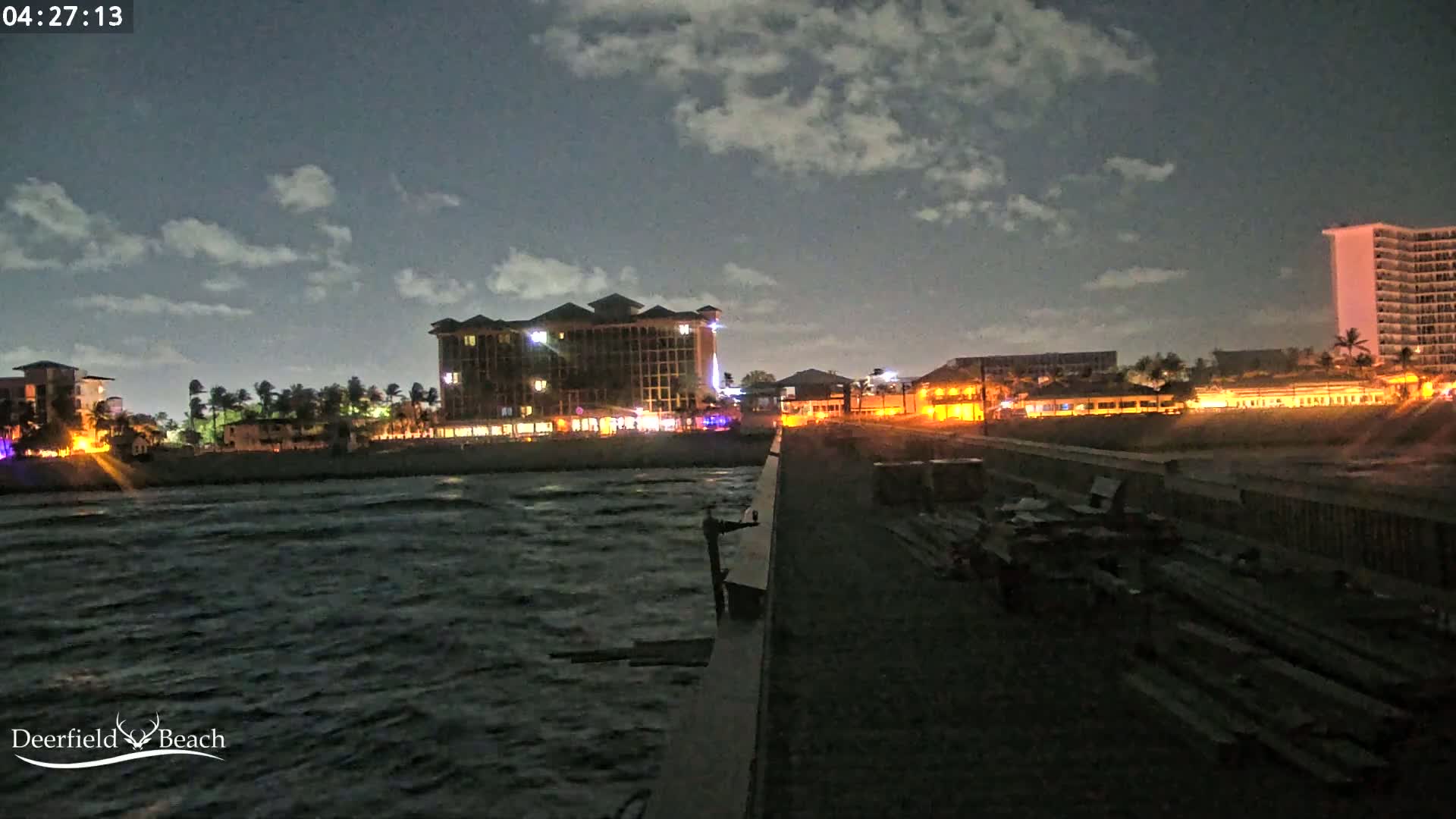 Deerfield Beach City Fishing Pier Live Cam - Deerfield Beach, Broward, Florida, USA
