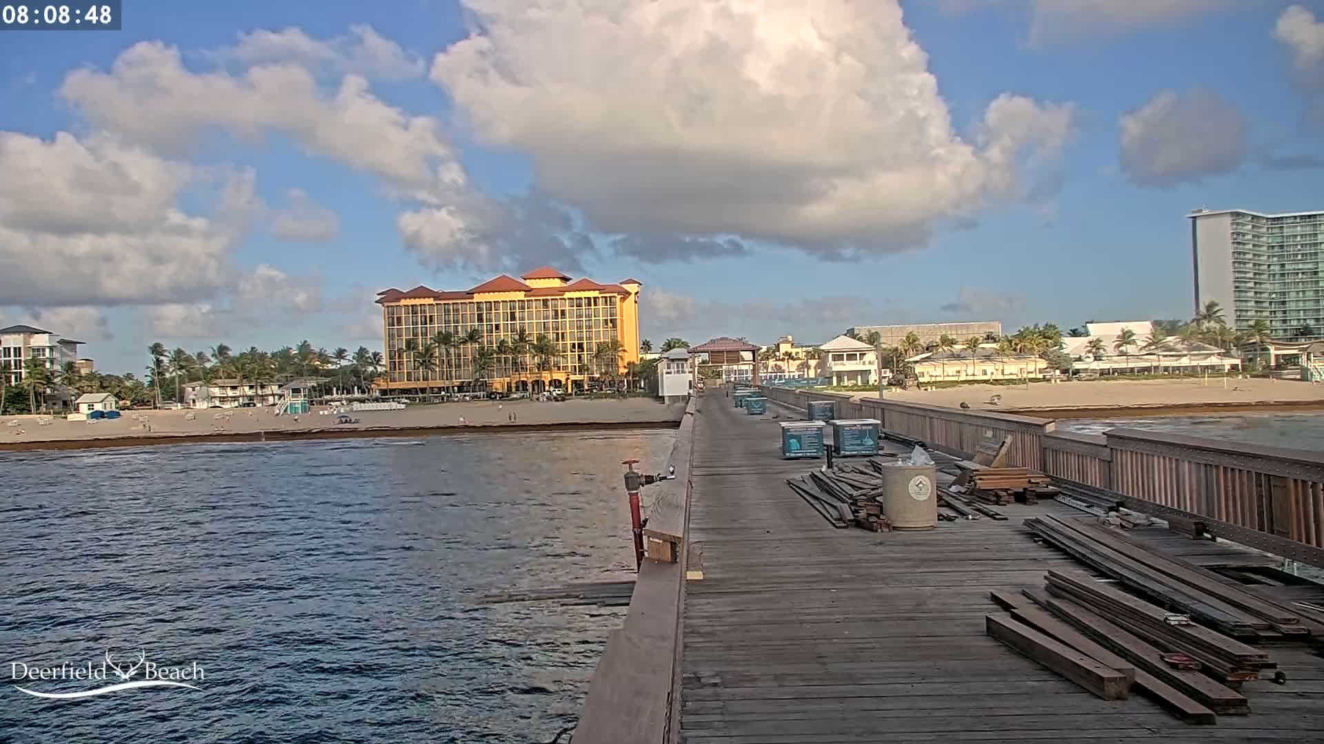 Deerfield Beach City Fishing Pier Live Cam - Deerfield Beach, Broward, Florida, USA