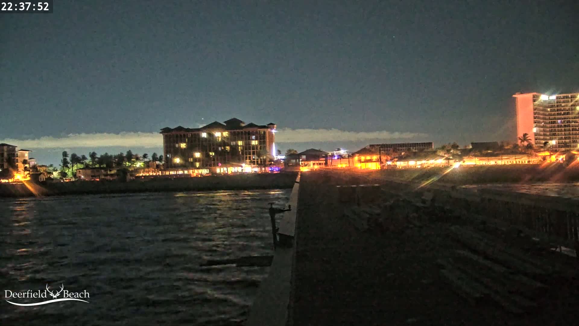 Deerfield Beach City Fishing Pier Live Cam - Deerfield Beach, Broward, Florida, USA