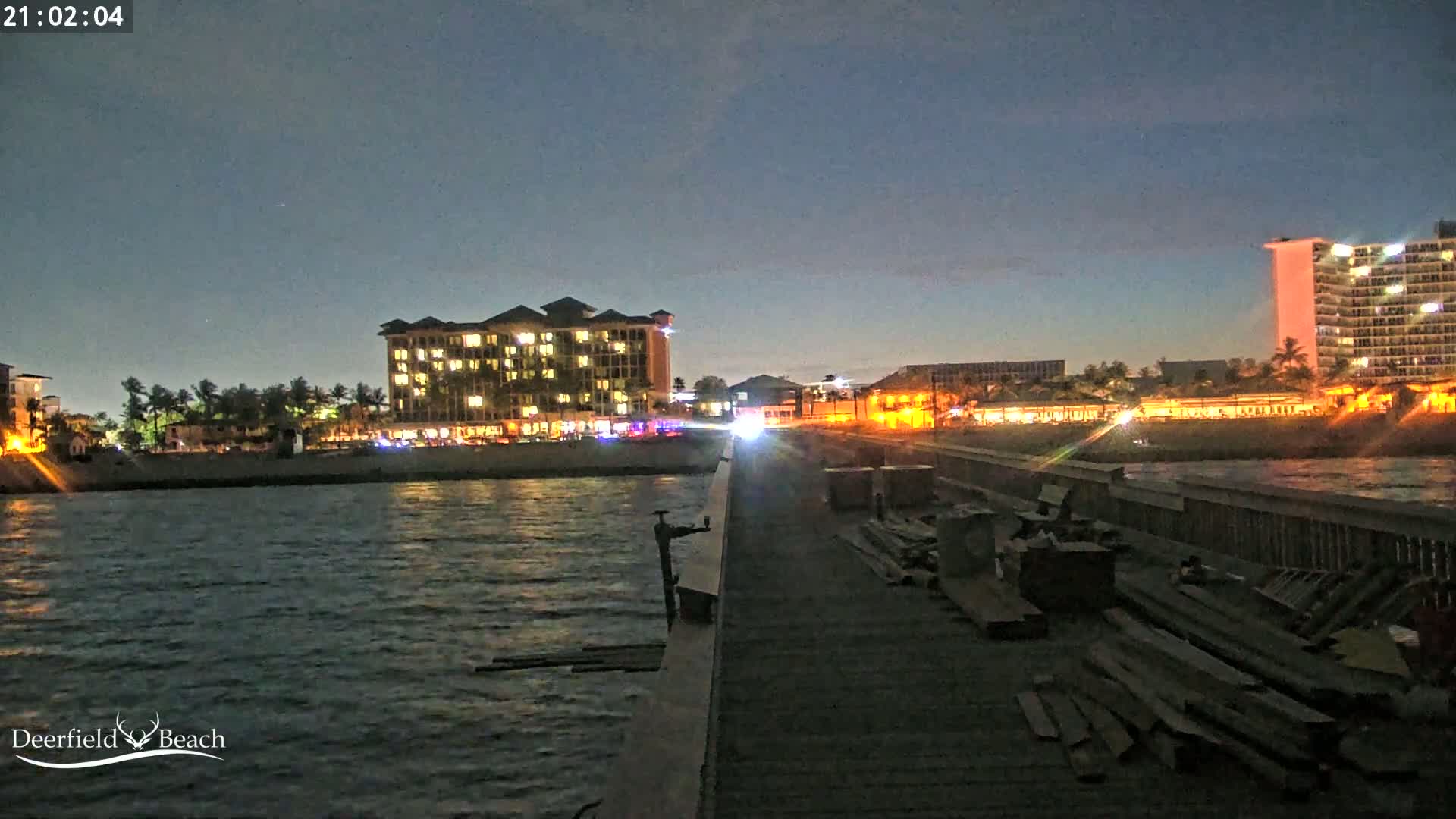 Deerfield Beach City Fishing Pier Live Cam - Deerfield Beach, Broward, Florida, USA