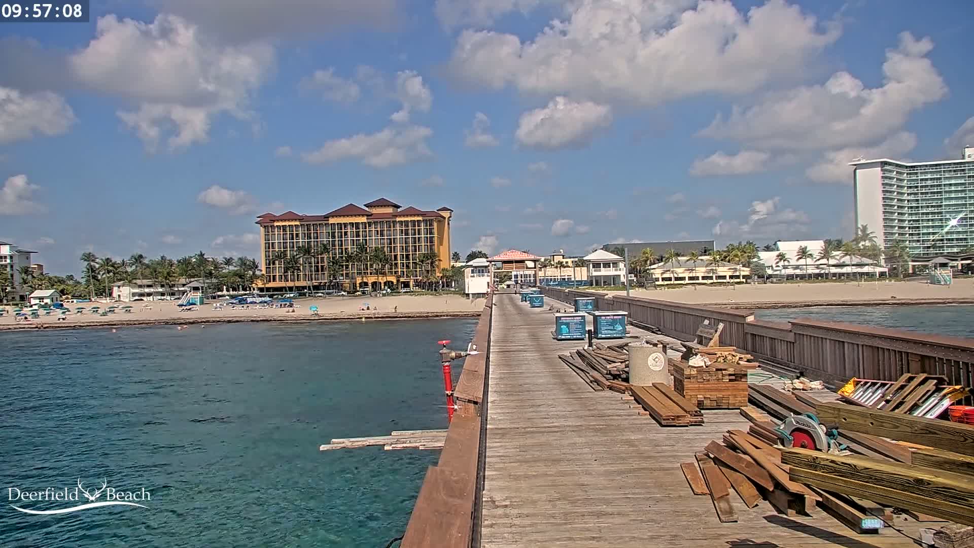 Deerfield Beach City Fishing Pier Live Cam - Deerfield Beach, Broward, Florida, USA