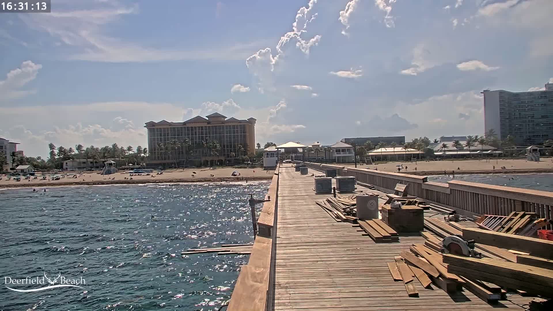 Deerfield Beach City Fishing Pier Live Cam - Deerfield Beach, Broward, Florida, USA