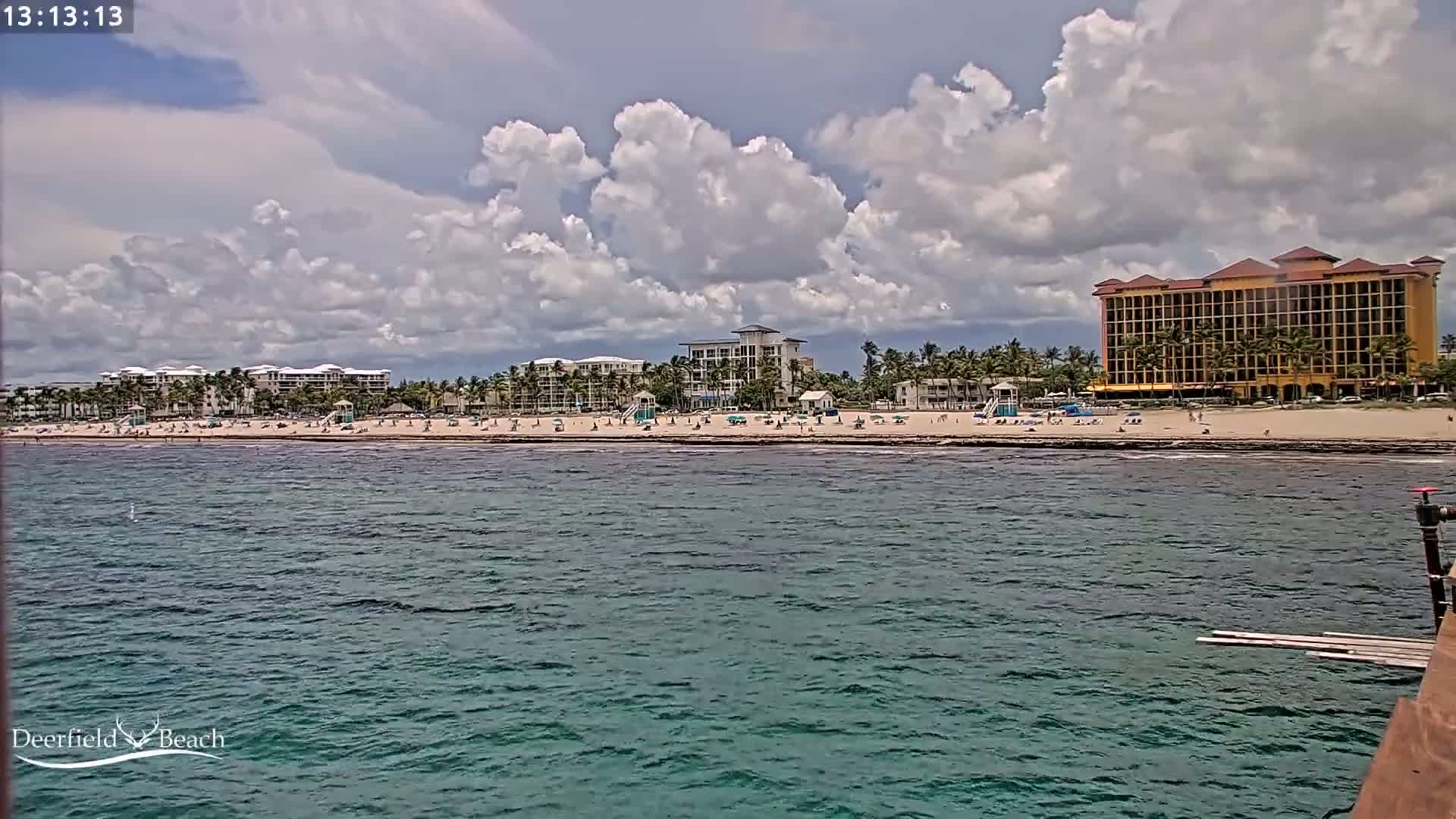Deerfield Beach City Fishing Pier Live Cam - Deerfield Beach, Broward, Florida, USA