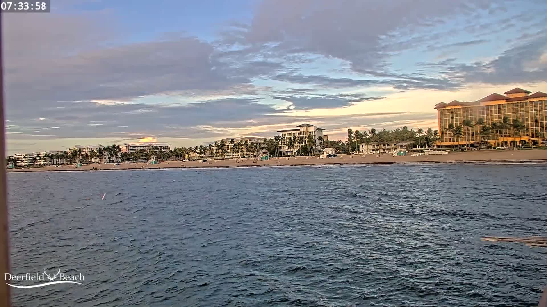 Deerfield Beach City Fishing Pier Live Cam - Deerfield Beach, Broward, Florida, USA