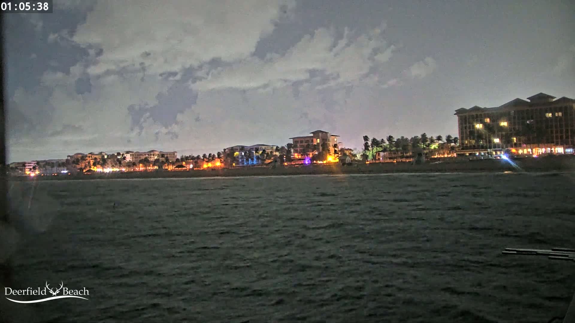 Deerfield Beach City Fishing Pier Live Cam - Deerfield Beach, Broward, Florida, USA