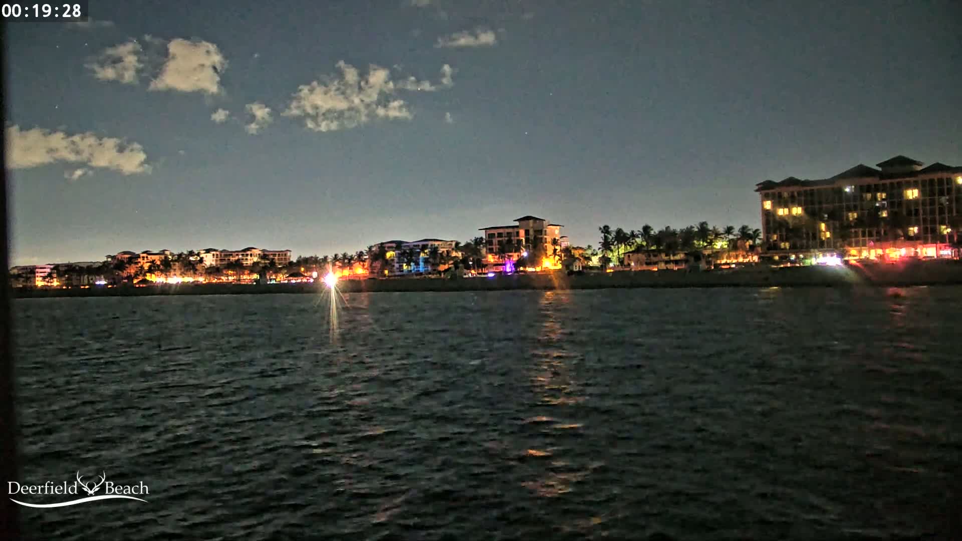 Deerfield Beach City Fishing Pier Live Cam - Deerfield Beach, Broward, Florida, USA