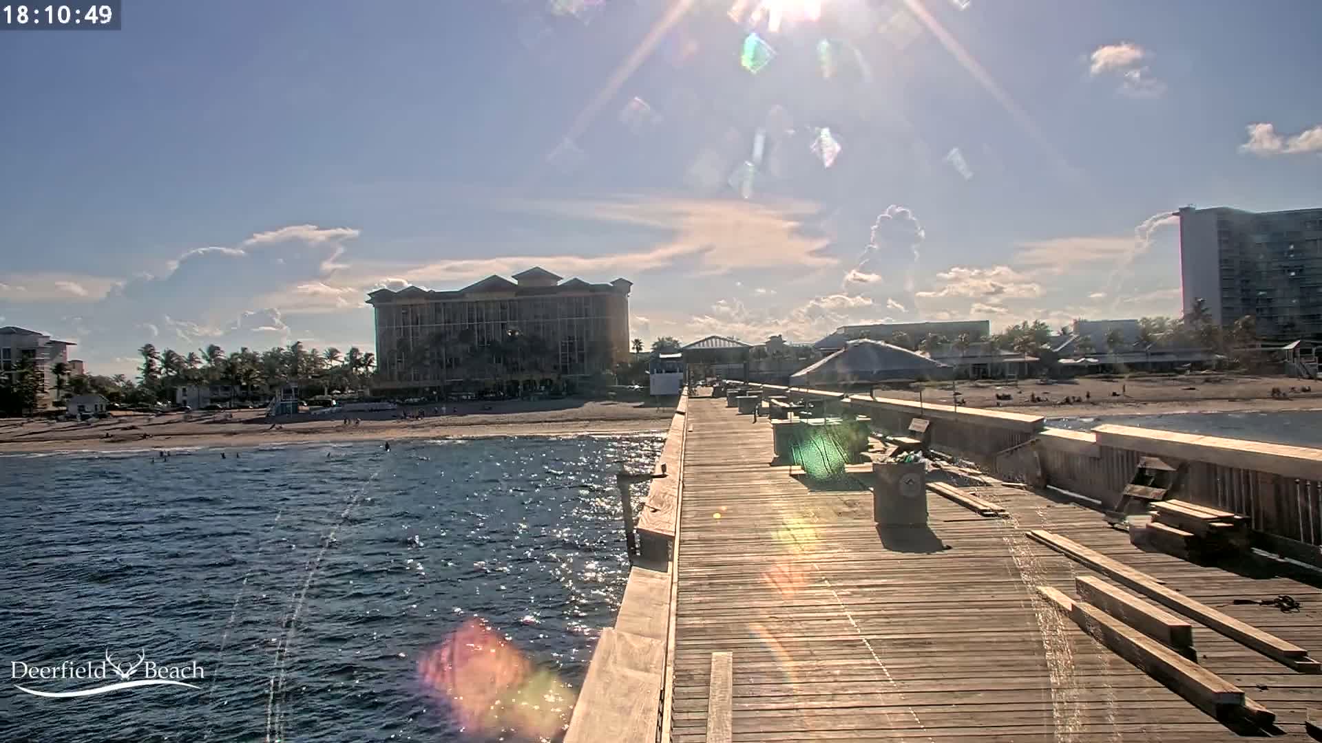 Deerfield Beach City Fishing Pier Live Cam - Deerfield Beach, Broward, Florida, USA
