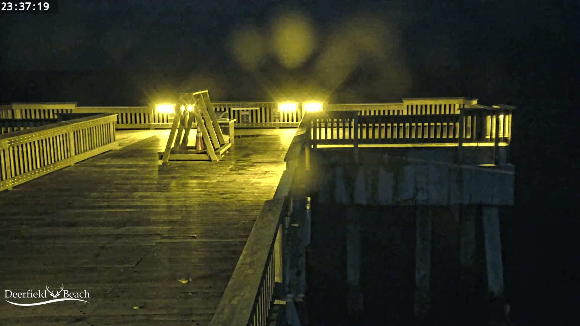 Deerfield Beach City Fishing Pier Live Cam - Deerfield Beach, Broward, Florida, USA