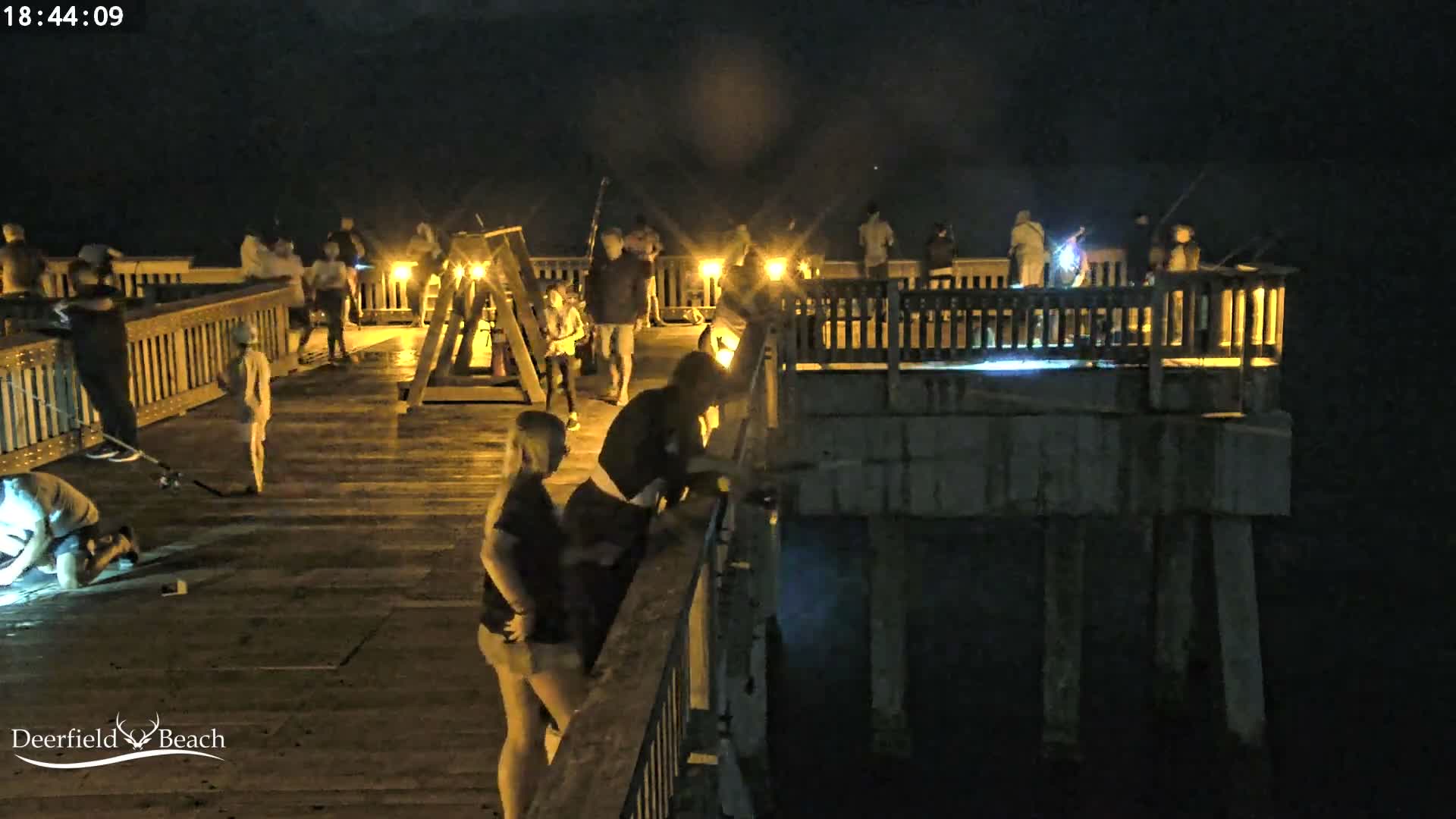 Deerfield Beach City Fishing Pier Live Cam - Deerfield Beach, Broward, Florida, USA