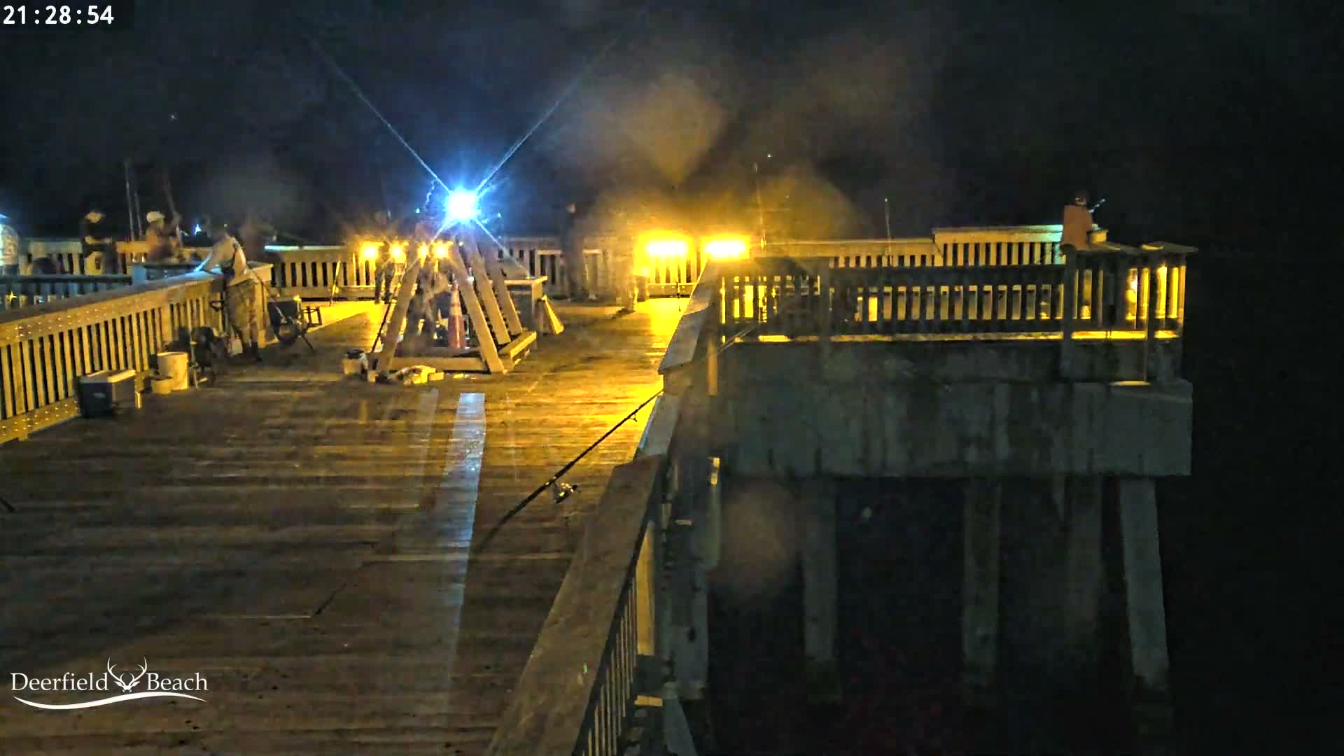 Deerfield Beach City Fishing Pier Live Cam - Deerfield Beach, Broward, Florida, USA