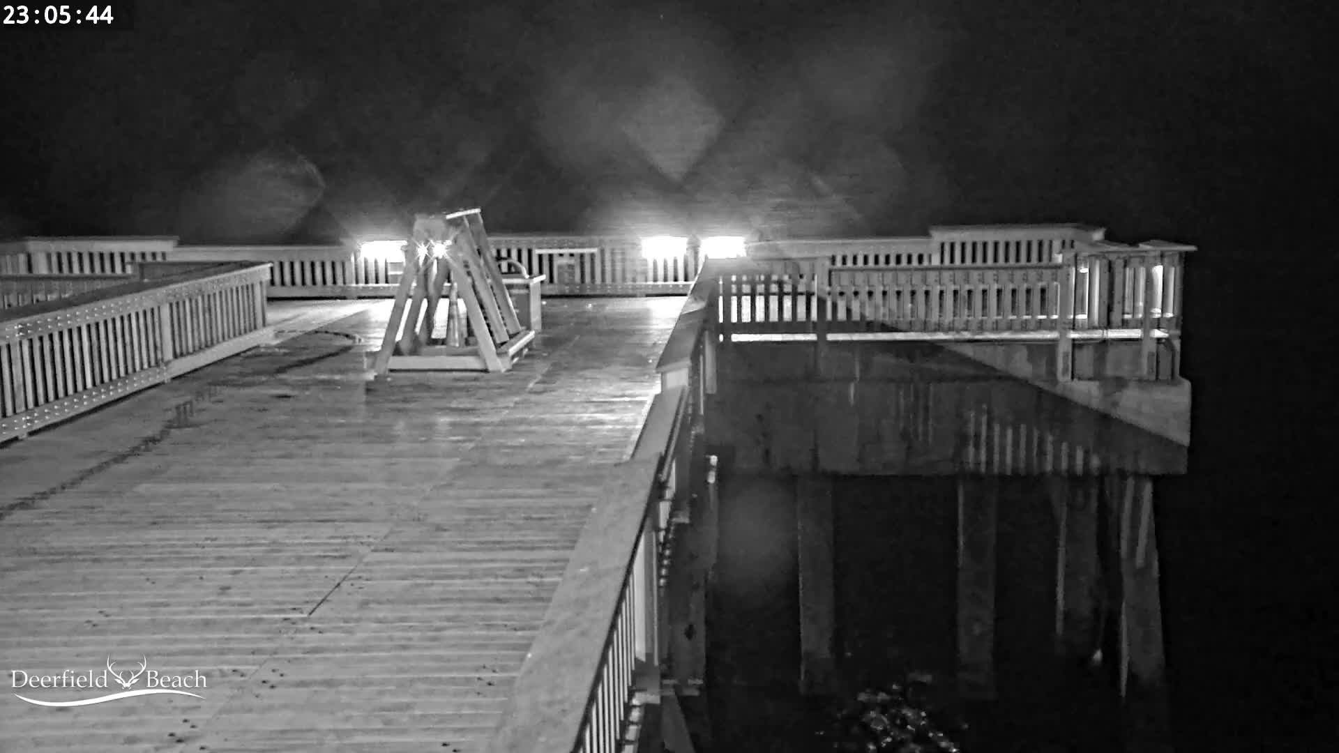 Deerfield Beach City Fishing Pier Live Cam - Deerfield Beach, Broward, Florida, USA