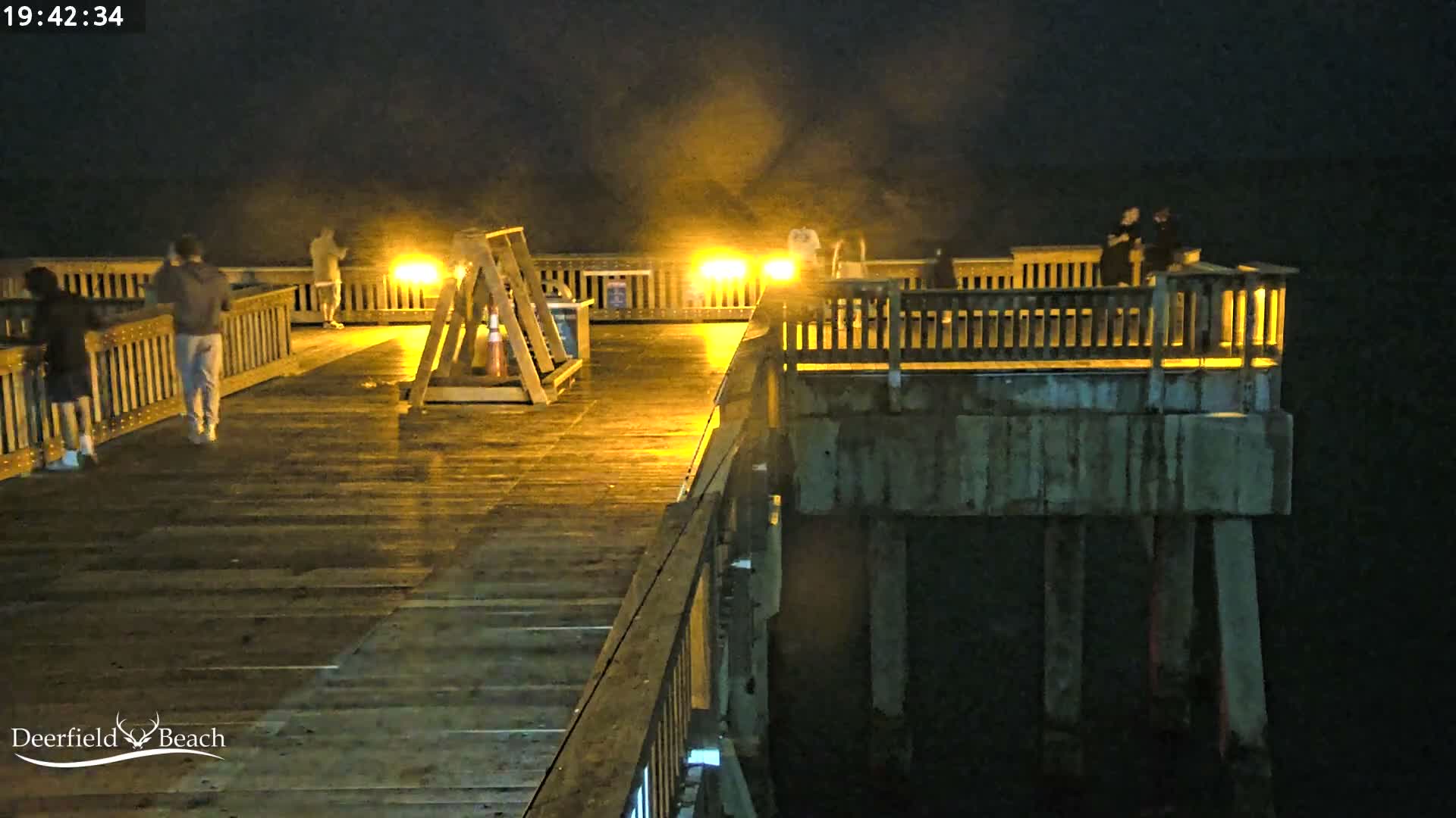 Deerfield Beach City Fishing Pier Live Cam - Deerfield Beach, Broward, Florida, USA