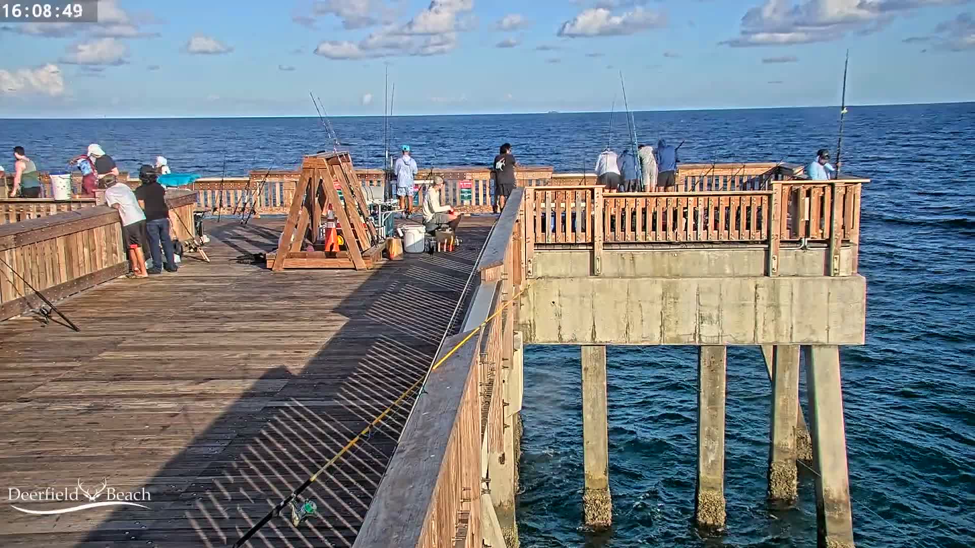 Deerfield Beach City Fishing Pier Live Cam - Deerfield Beach, Broward, Florida, USA
