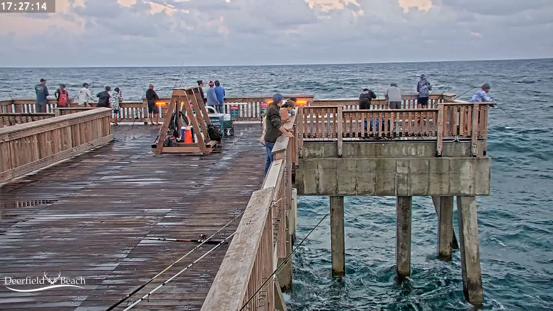 Deerfield Beach City Fishing Pier Live Cam - Deerfield Beach, Broward, Florida, USA