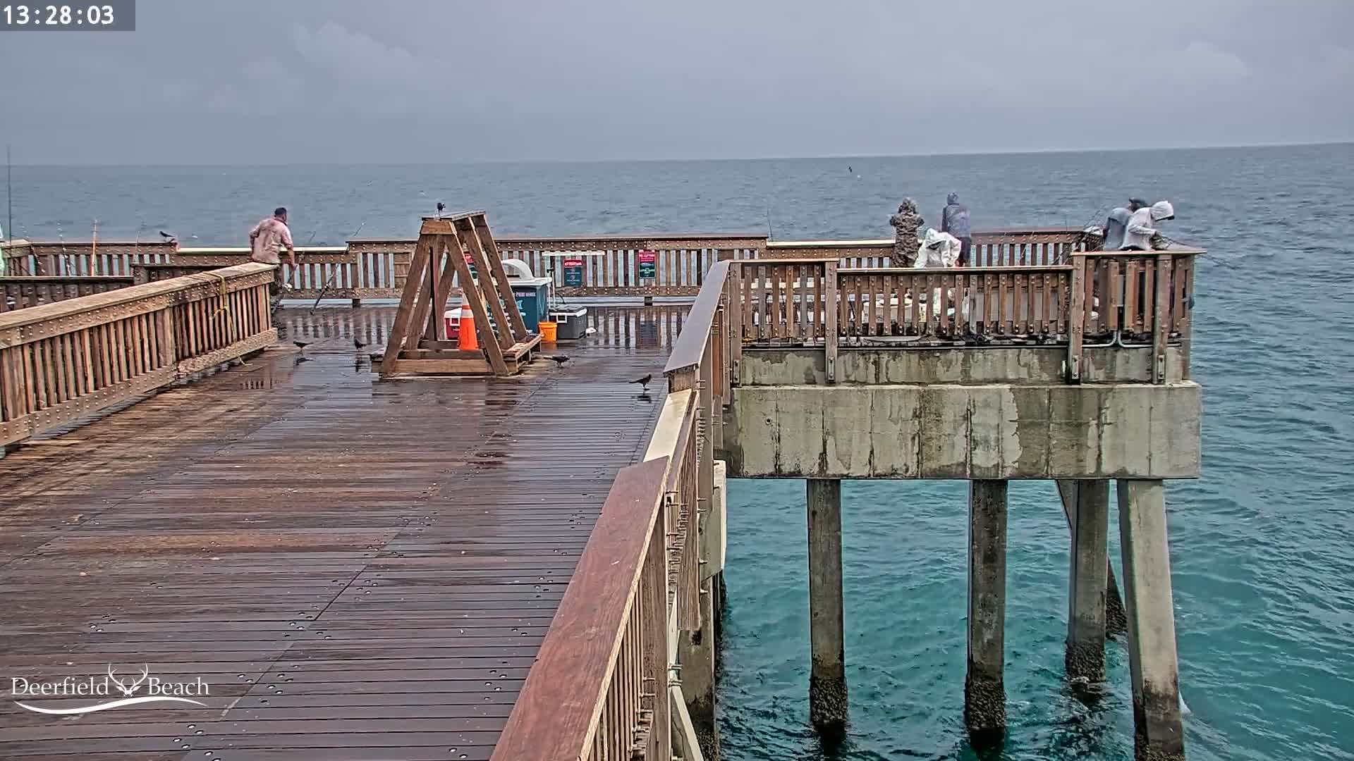 Deerfield Beach City Fishing Pier Live Cam - Deerfield Beach, Broward, Florida, USA