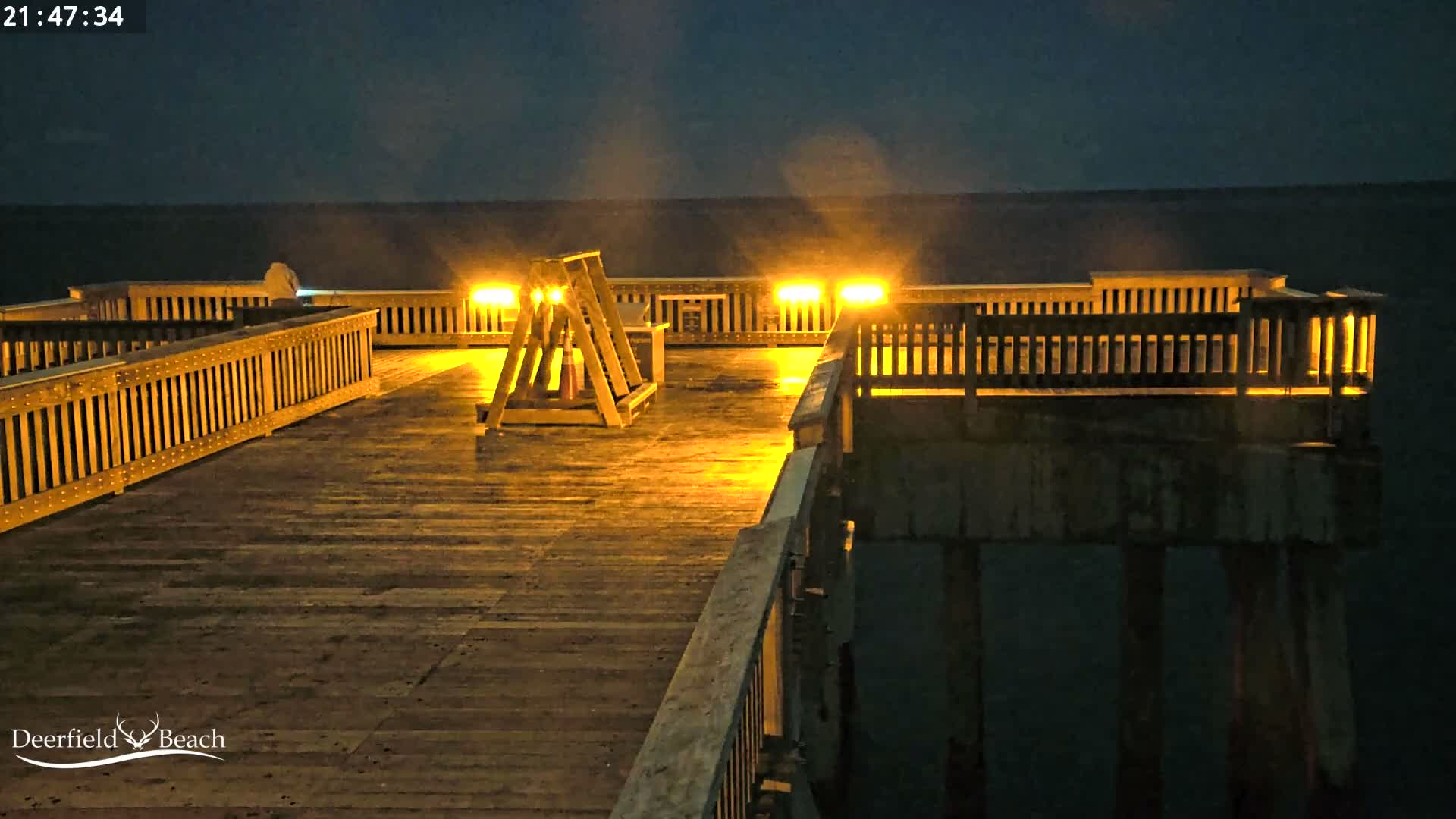Deerfield Beach City Fishing Pier Live Cam - Deerfield Beach, Broward, Florida, USA