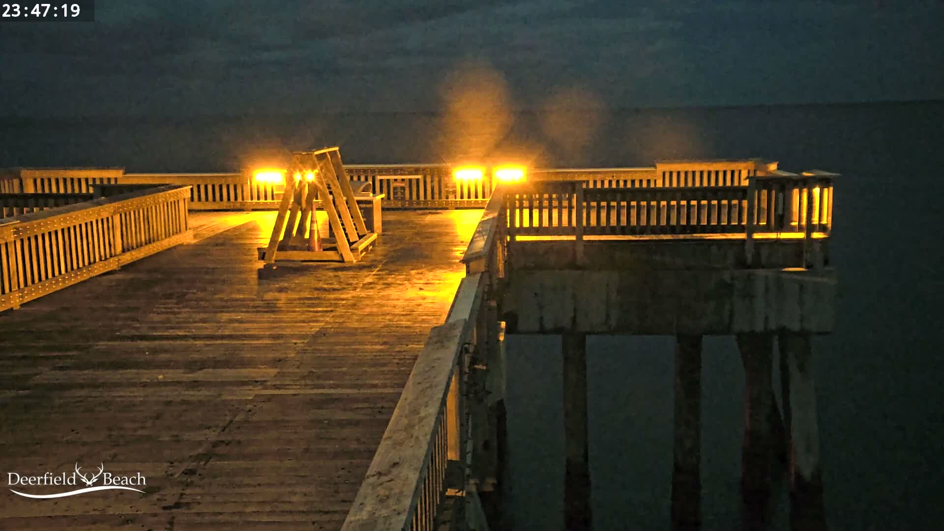 Deerfield Beach City Fishing Pier Live Cam - Deerfield Beach, Broward, Florida, USA
