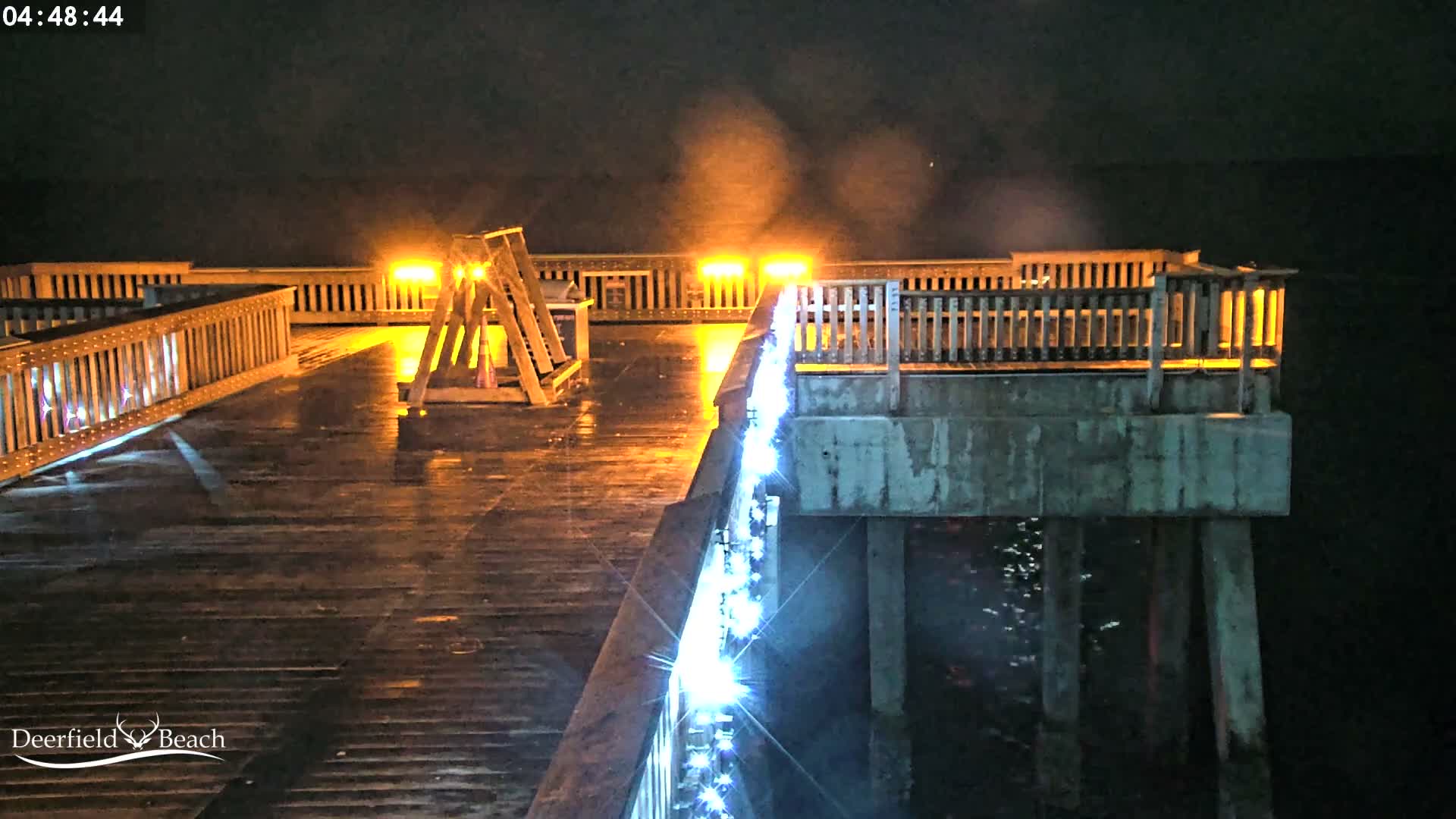 Deerfield Beach City Fishing Pier Live Cam - Deerfield Beach, Broward, Florida, USA