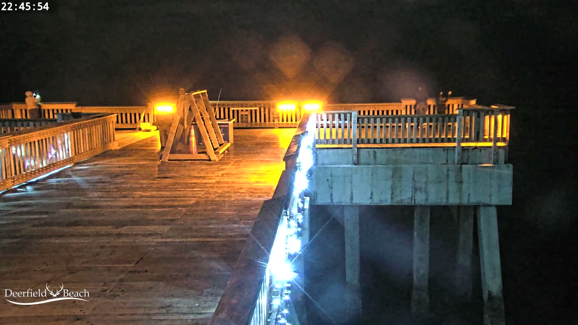 Deerfield Beach City Fishing Pier Live Cam - Deerfield Beach, Broward, Florida, USA