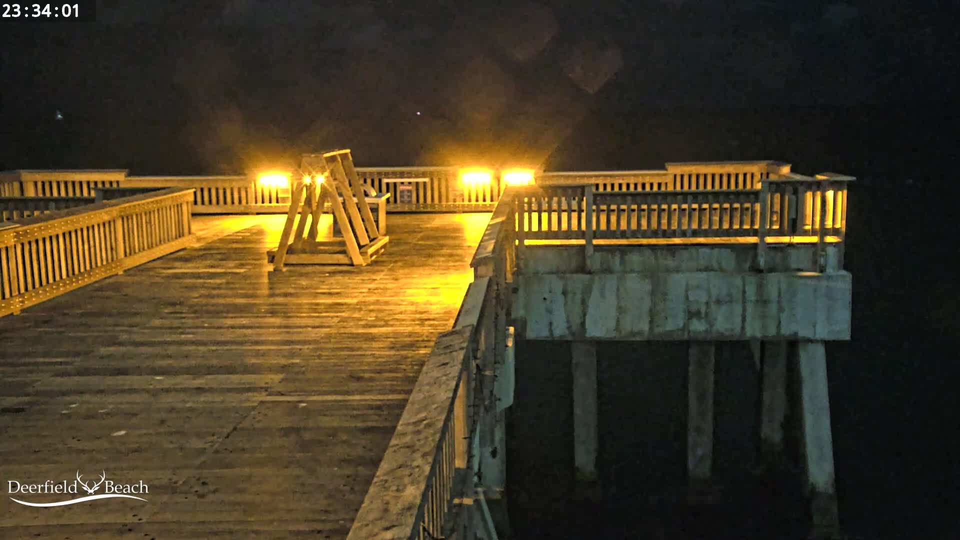 Deerfield Beach City Fishing Pier Live Cam - Deerfield Beach, Broward, Florida, USA