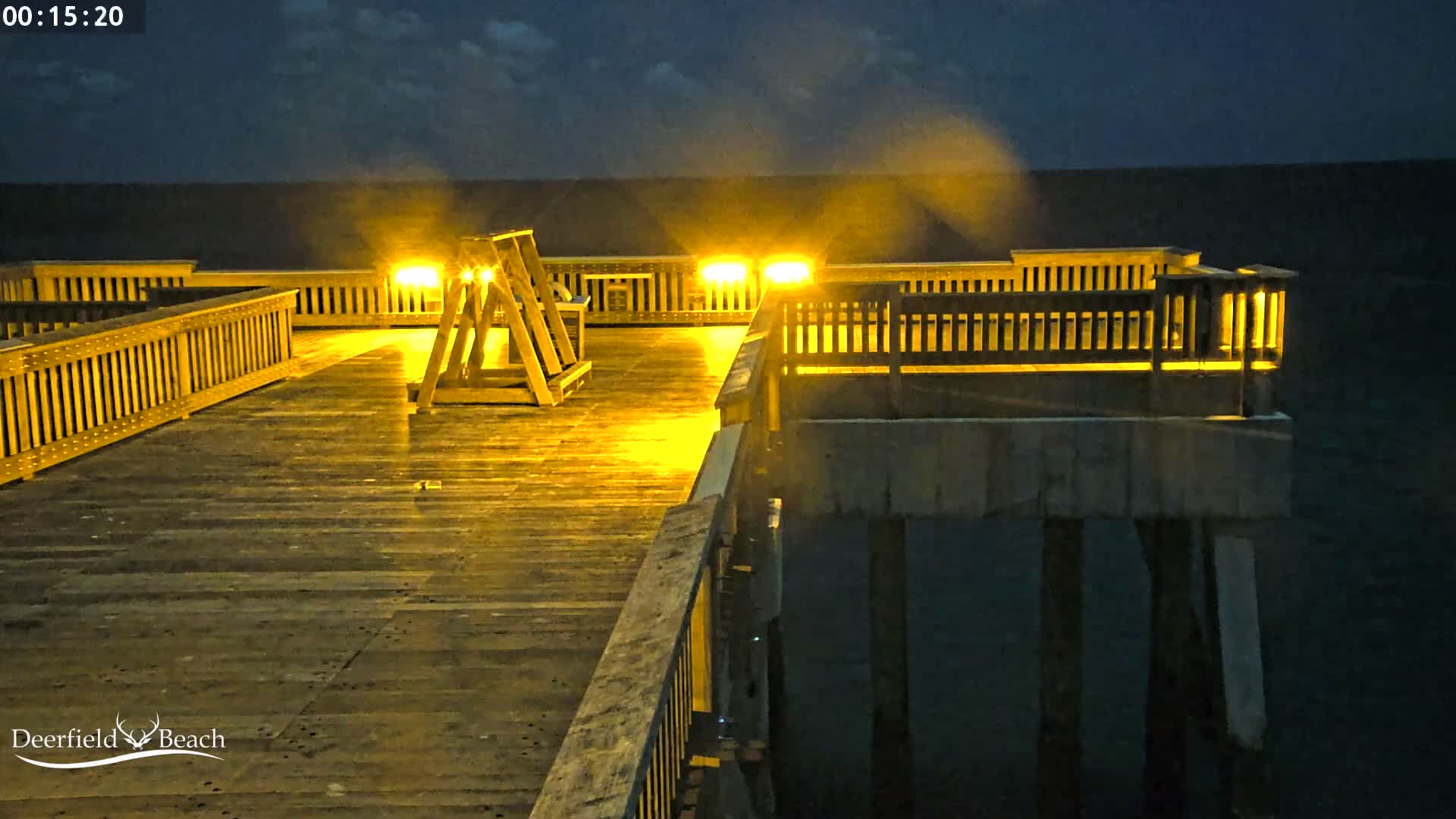 Deerfield Beach City Fishing Pier Live Cam - Deerfield Beach, Broward, Florida, USA