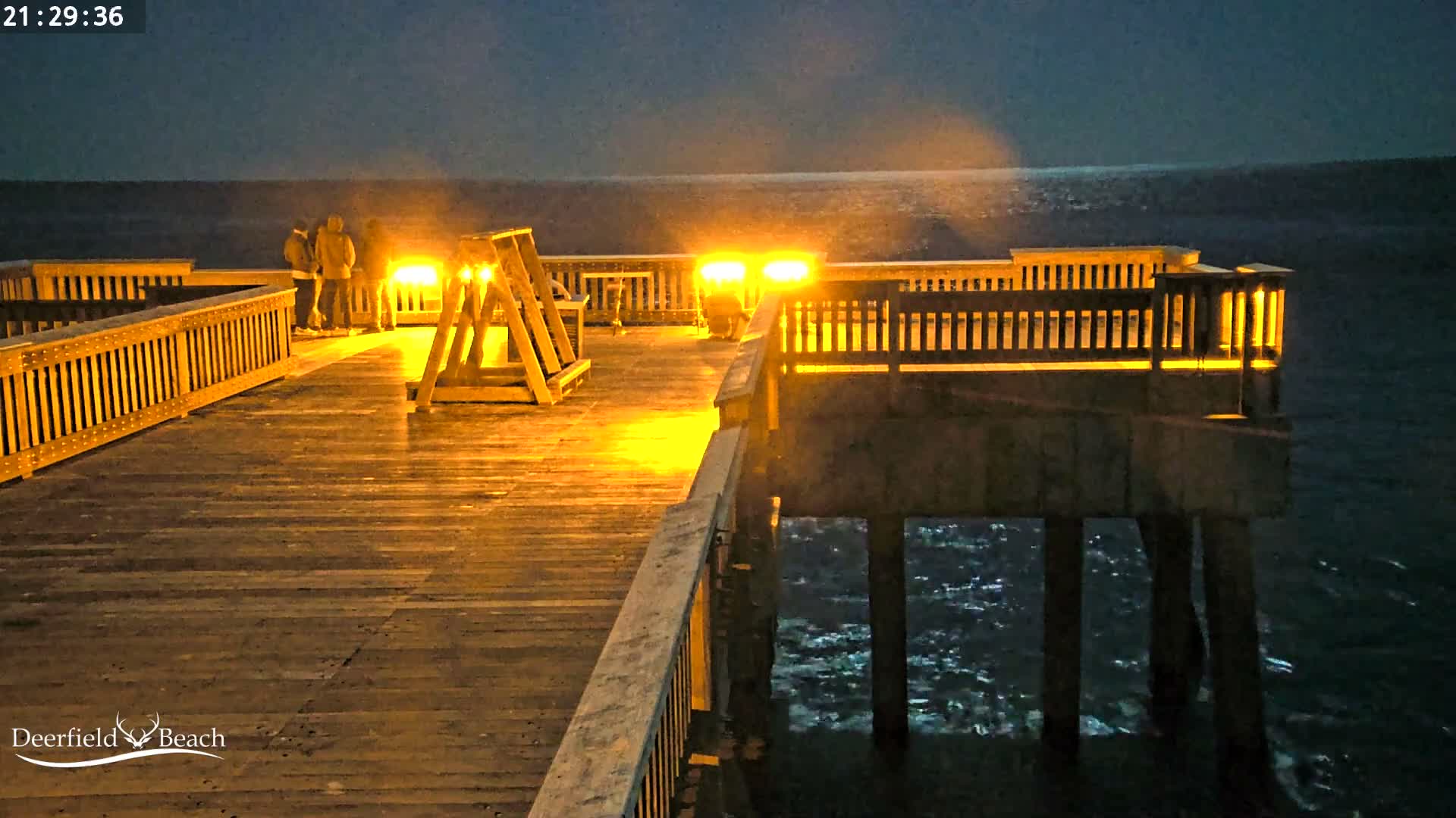 Deerfield Beach City Fishing Pier Live Cam - Deerfield Beach, Broward, Florida, USA