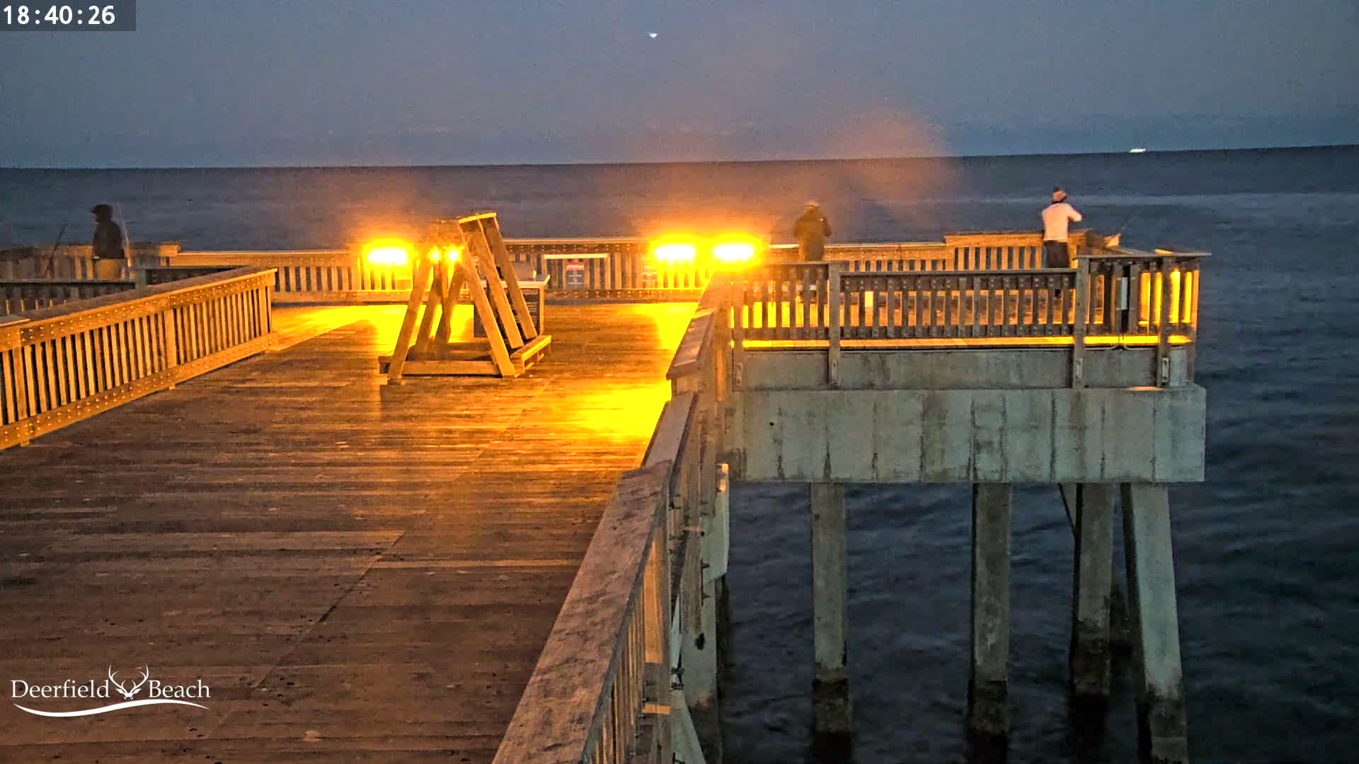 Deerfield Beach City Fishing Pier Live Cam - Deerfield Beach, Broward, Florida, USA