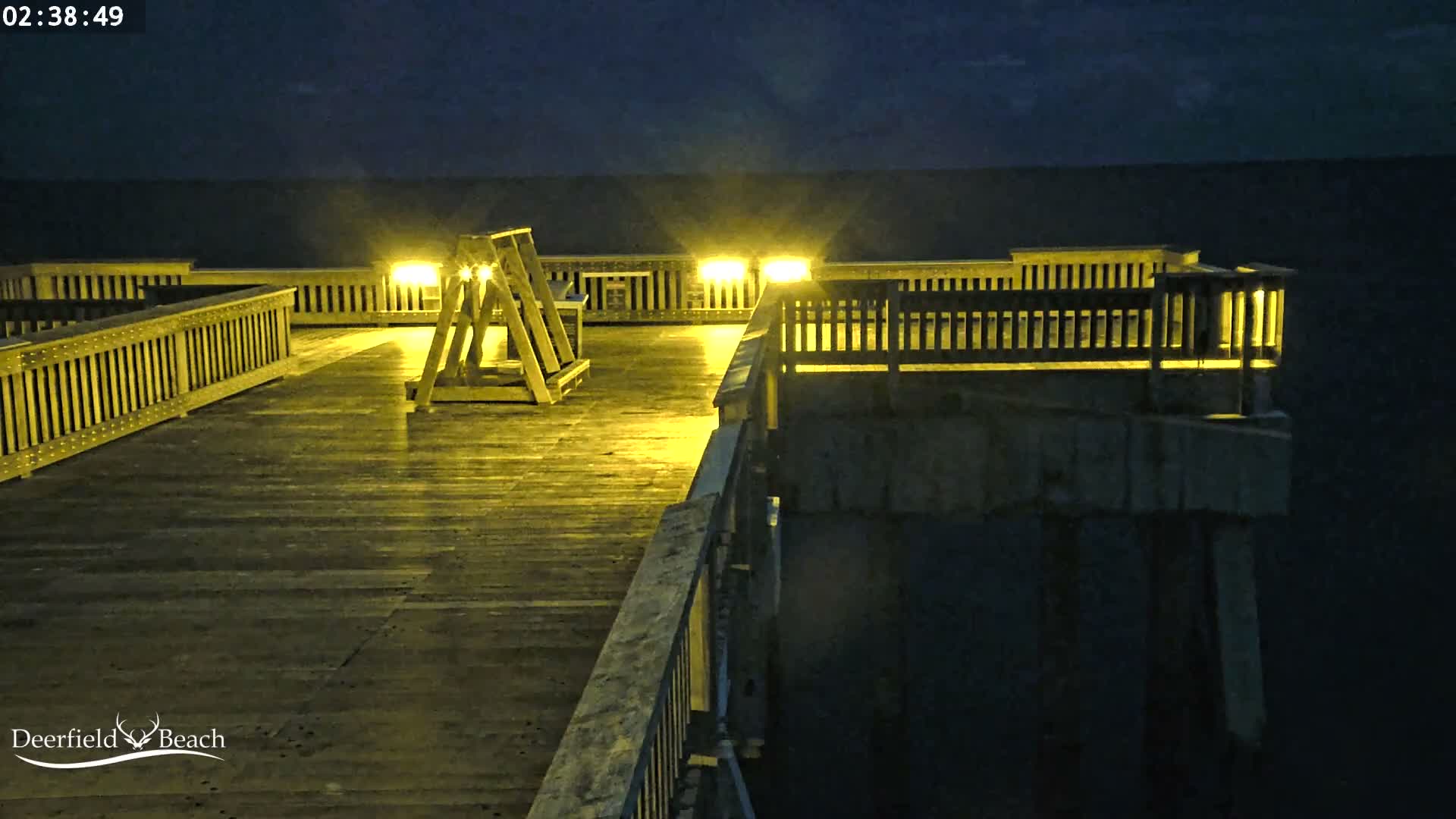 Deerfield Beach City Fishing Pier Live Cam - Deerfield Beach, Broward, Florida, USA