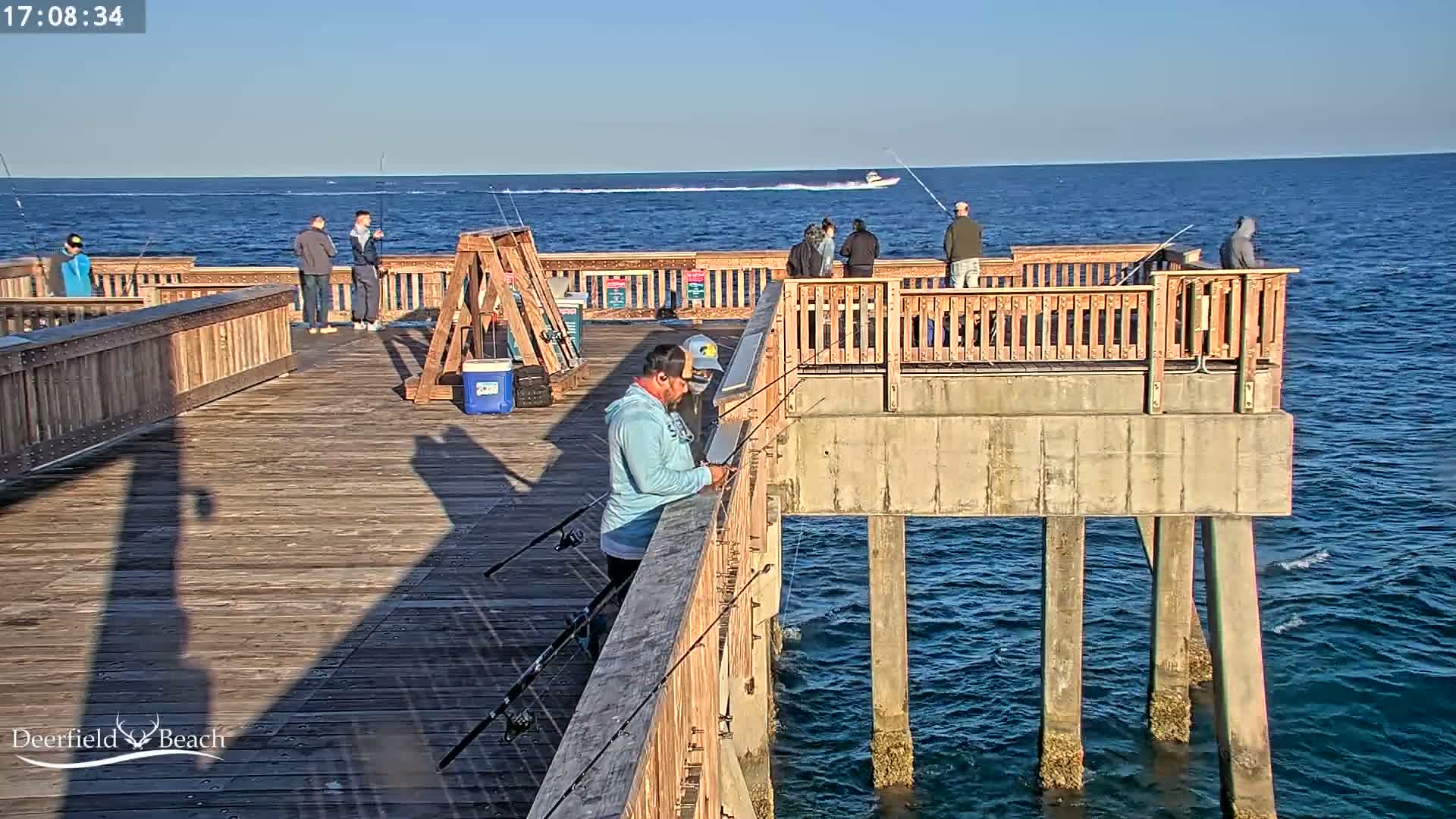 Deerfield Beach City Fishing Pier Live Cam - Deerfield Beach, Broward, Florida, USA