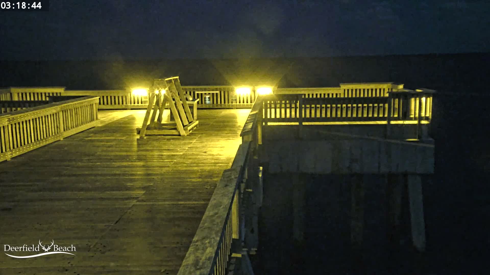 Deerfield Beach City Fishing Pier Live Cam - Deerfield Beach, Broward, Florida, USA