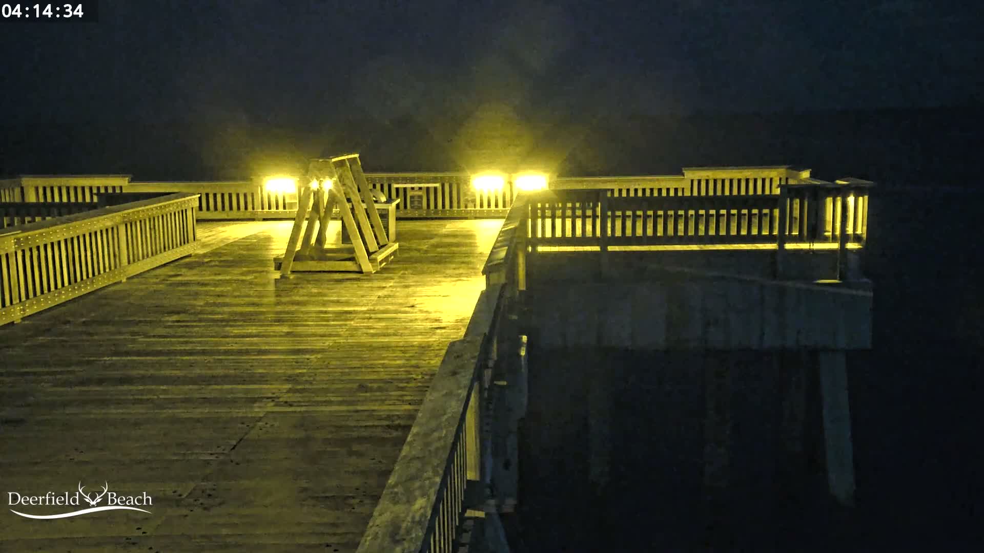 Deerfield Beach City Fishing Pier Live Cam - Deerfield Beach, Broward, Florida, USA