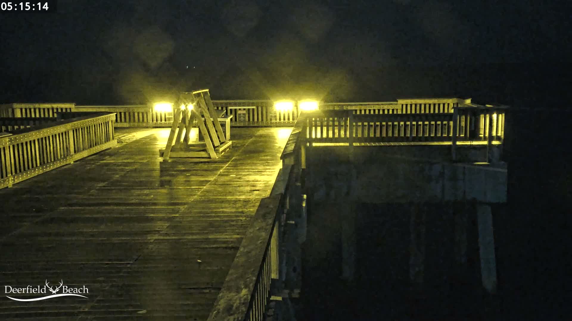Deerfield Beach City Fishing Pier Live Cam - Deerfield Beach, Broward, Florida, USA