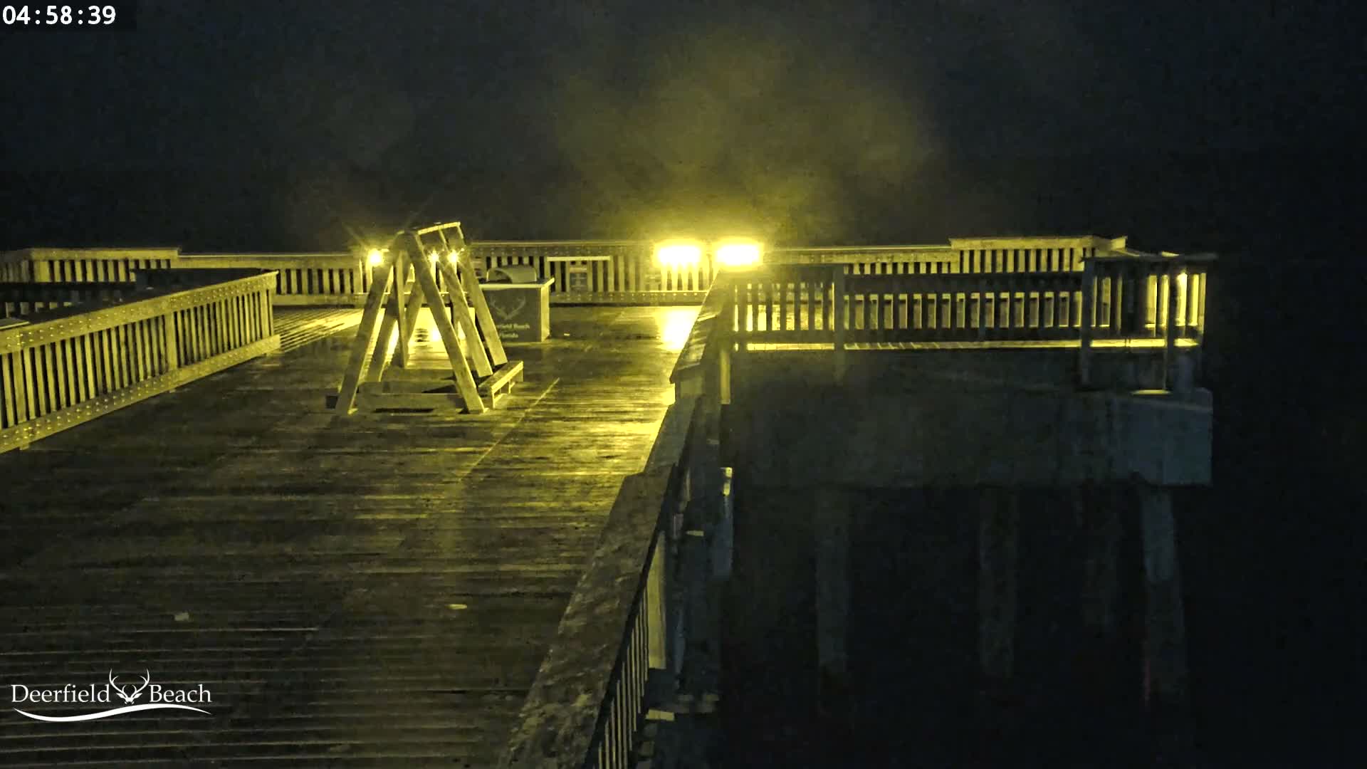 Deerfield Beach City Fishing Pier Live Cam - Deerfield Beach, Broward, Florida, USA