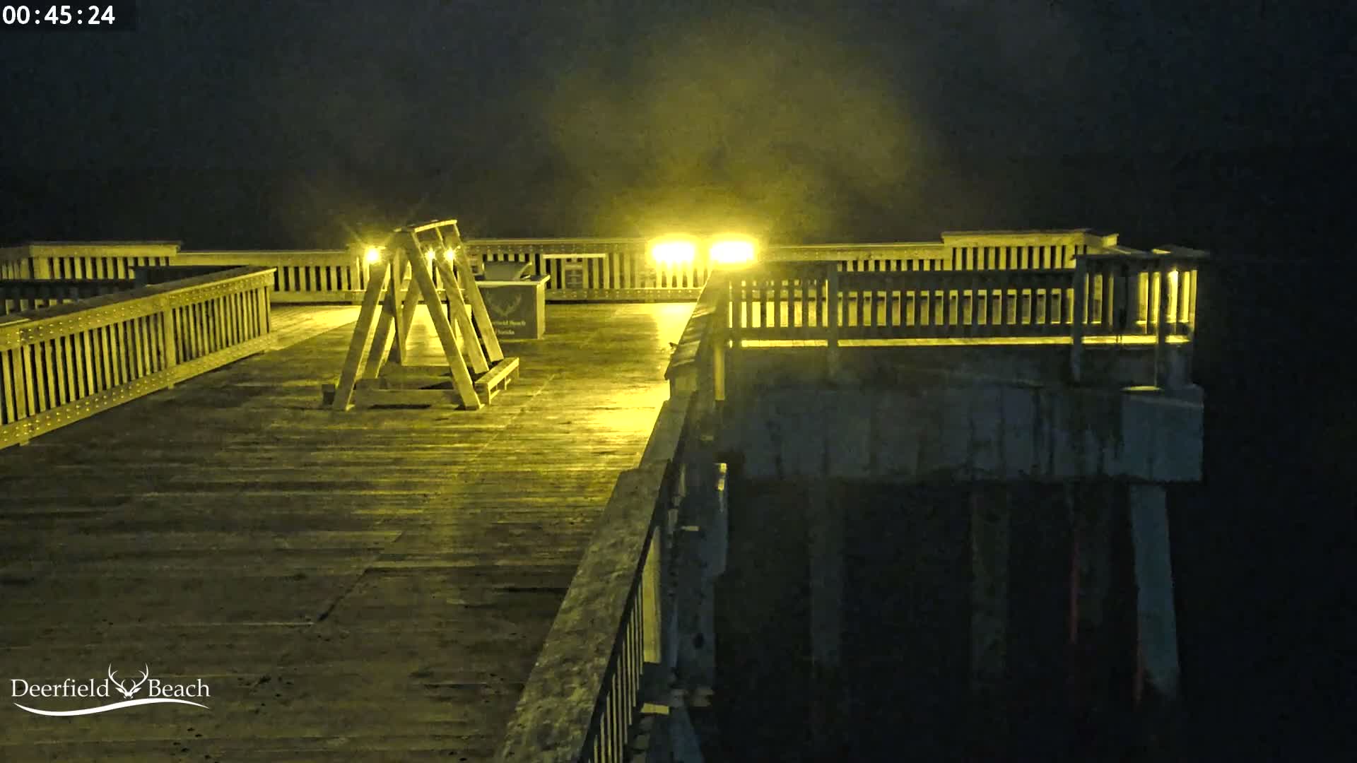 Deerfield Beach City Fishing Pier Live Cam - Deerfield Beach, Broward, Florida, USA