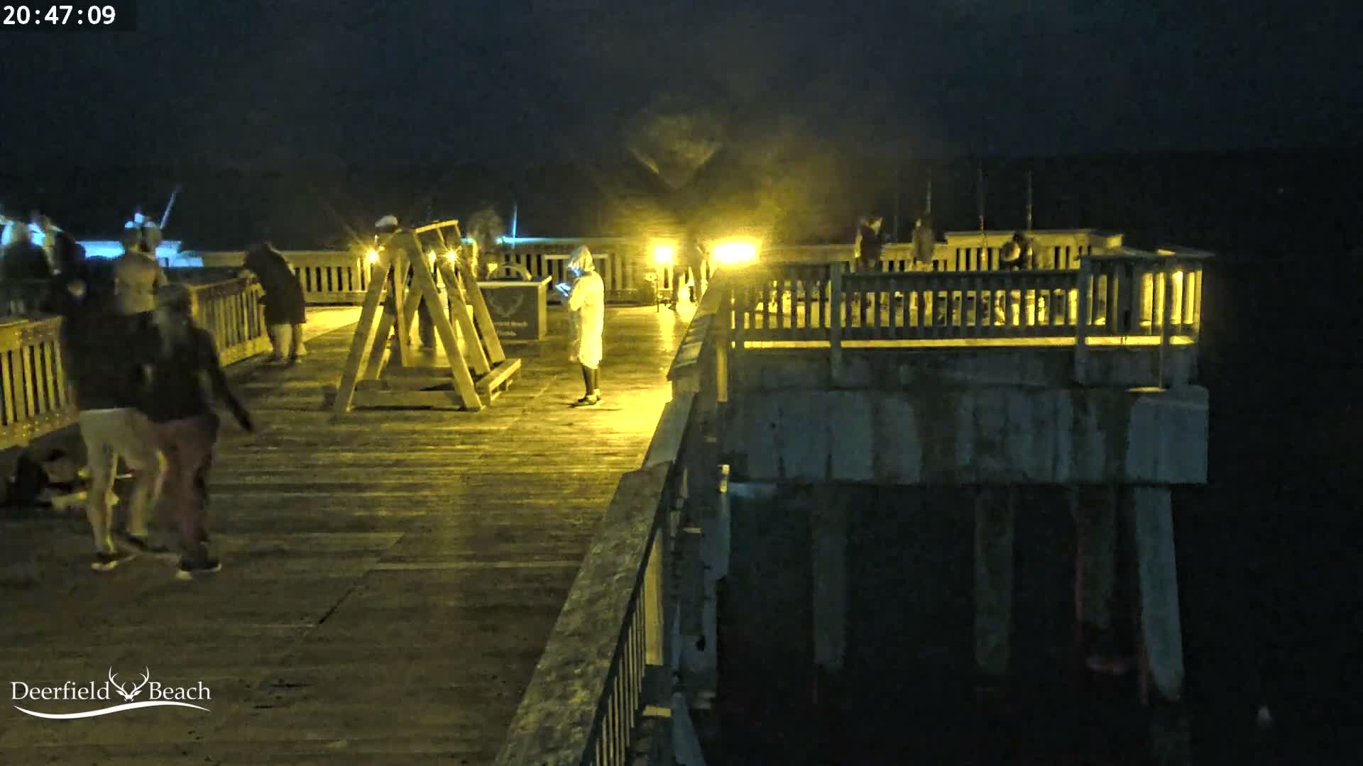 Deerfield Beach City Fishing Pier Live Cam - Deerfield Beach, Broward, Florida, USA