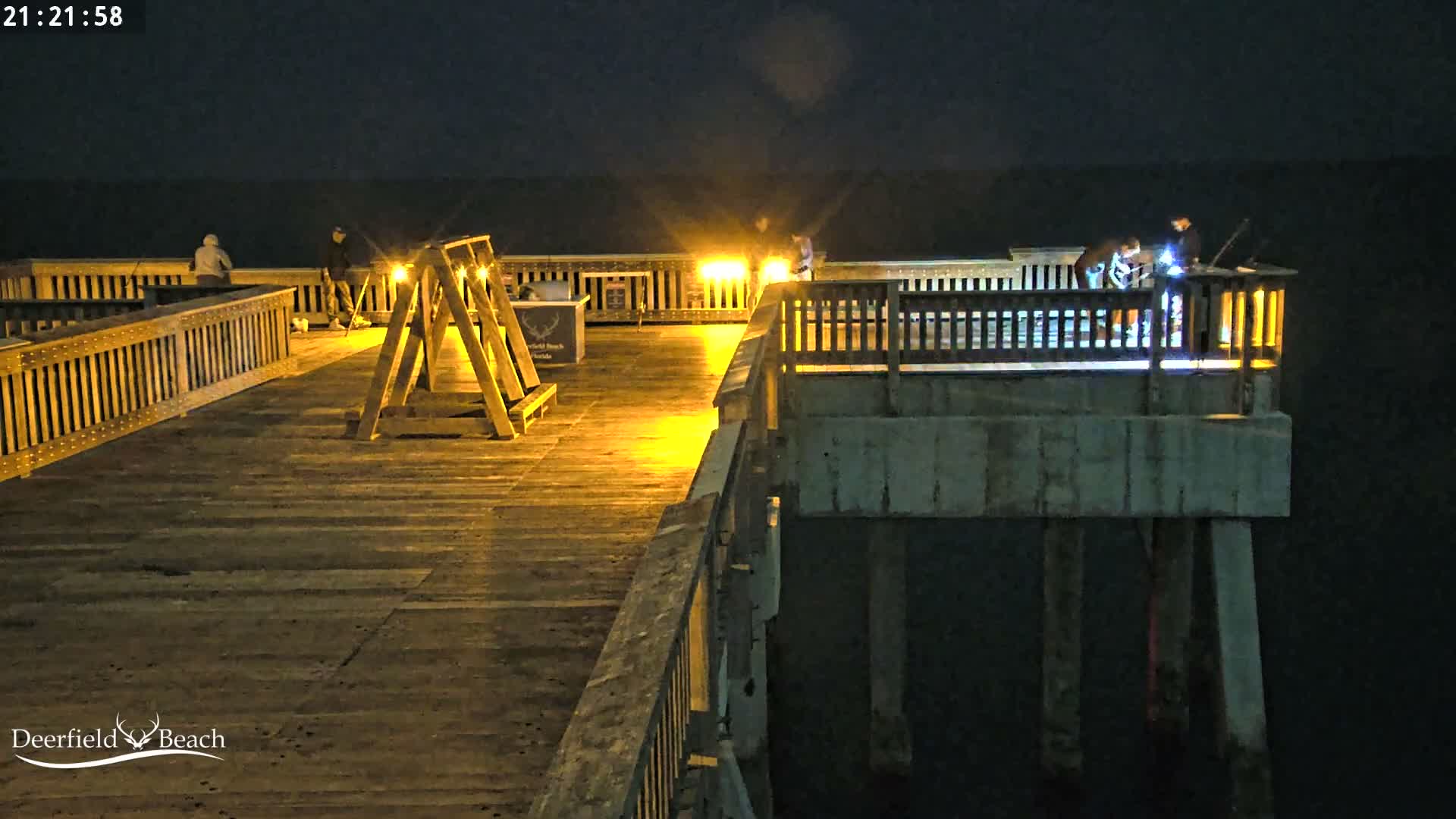 Deerfield Beach City Fishing Pier Live Cam - Deerfield Beach, Broward, Florida, USA